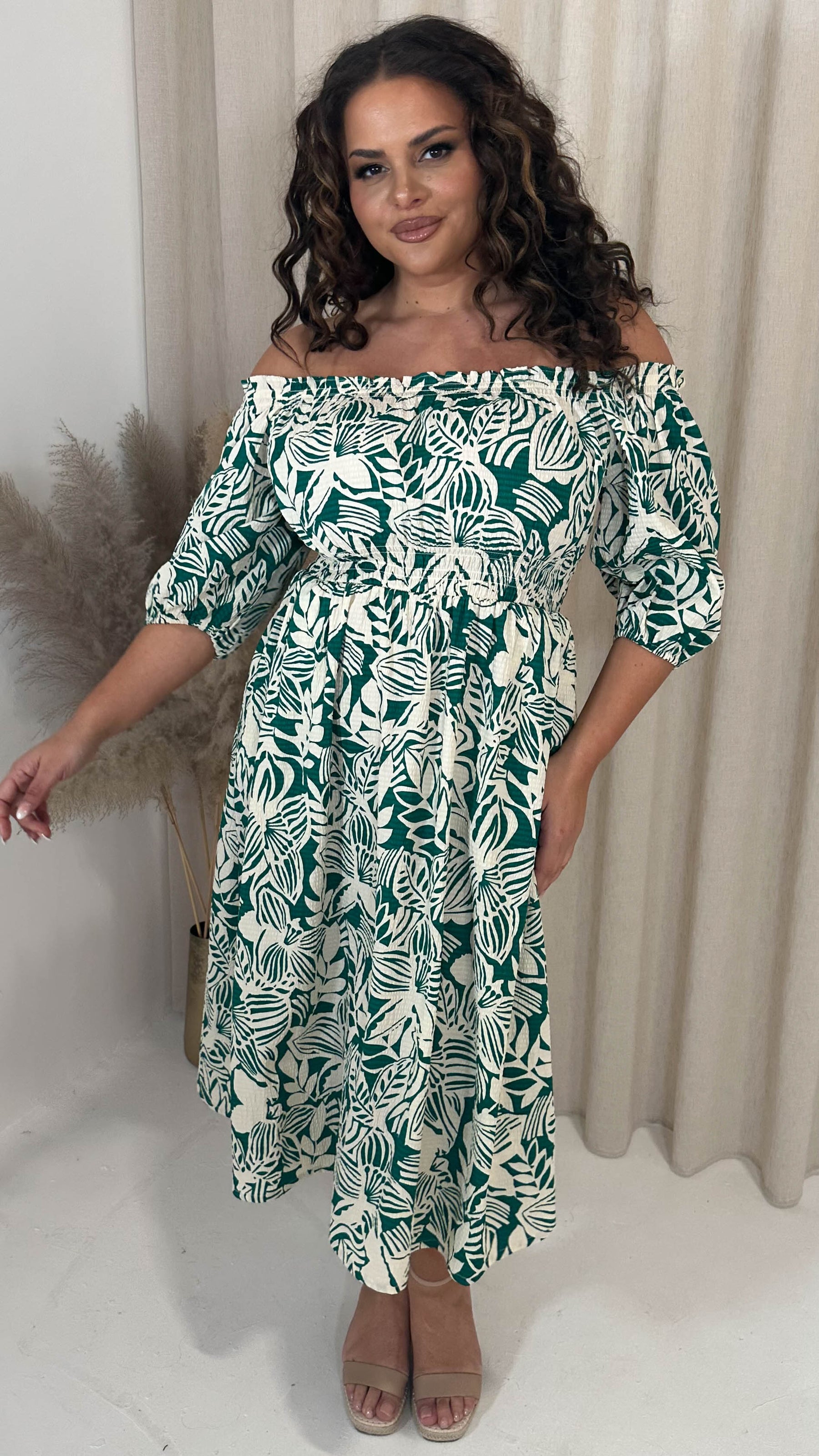 CurveWow Shirred Bardot Sleeve Midi Dress Teal Green Floral Curvewow CurveWow Shirred Bardot Sleeve Midi Dress Teal Green Floral Curvewow