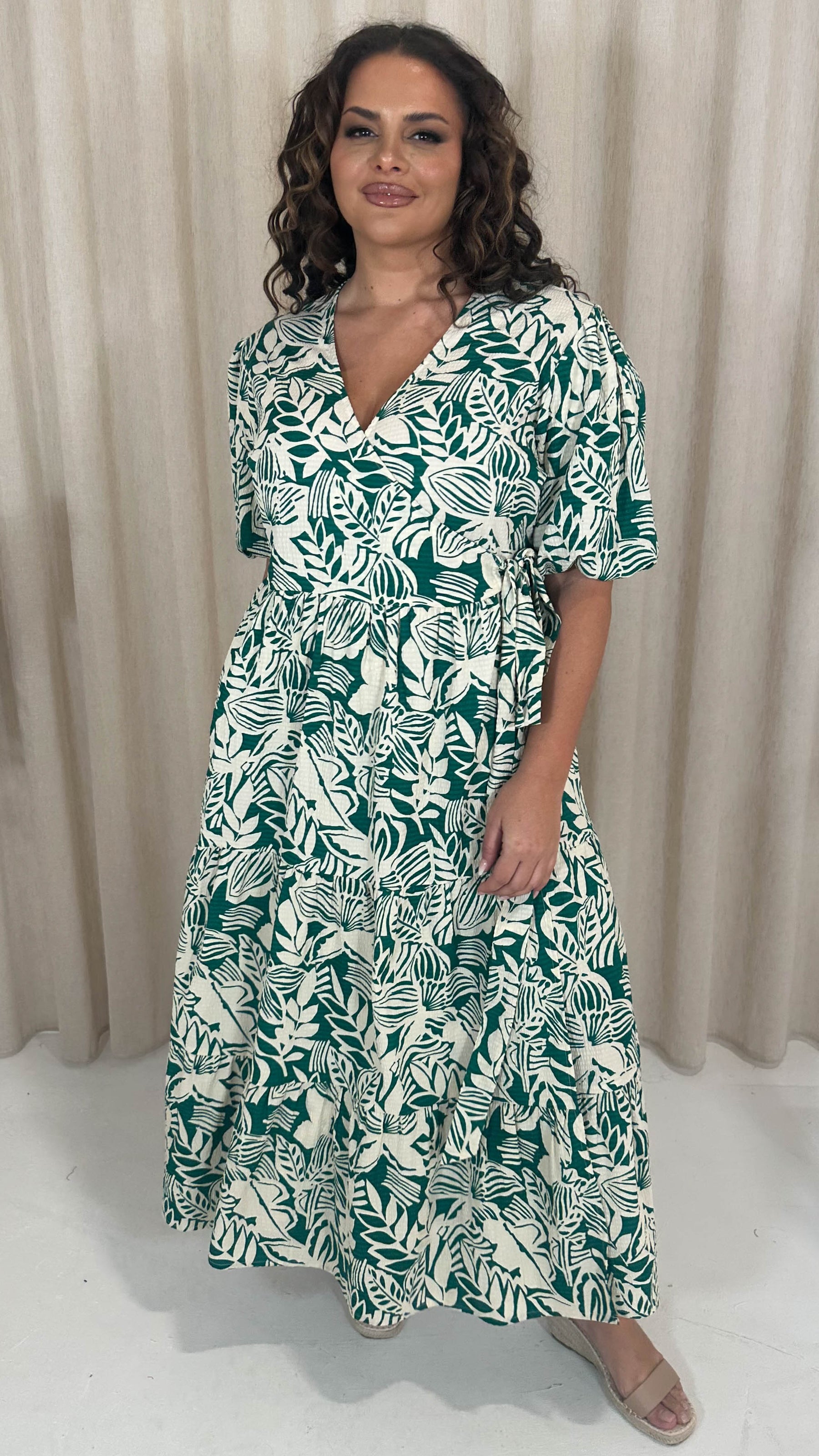 CurveWow Puff Sleeve Tiered Wrap Dress Teal Green Floral Curvewow CurveWow Puff Sleeve Tiered Wrap Dress Teal Green Floral Curvewow