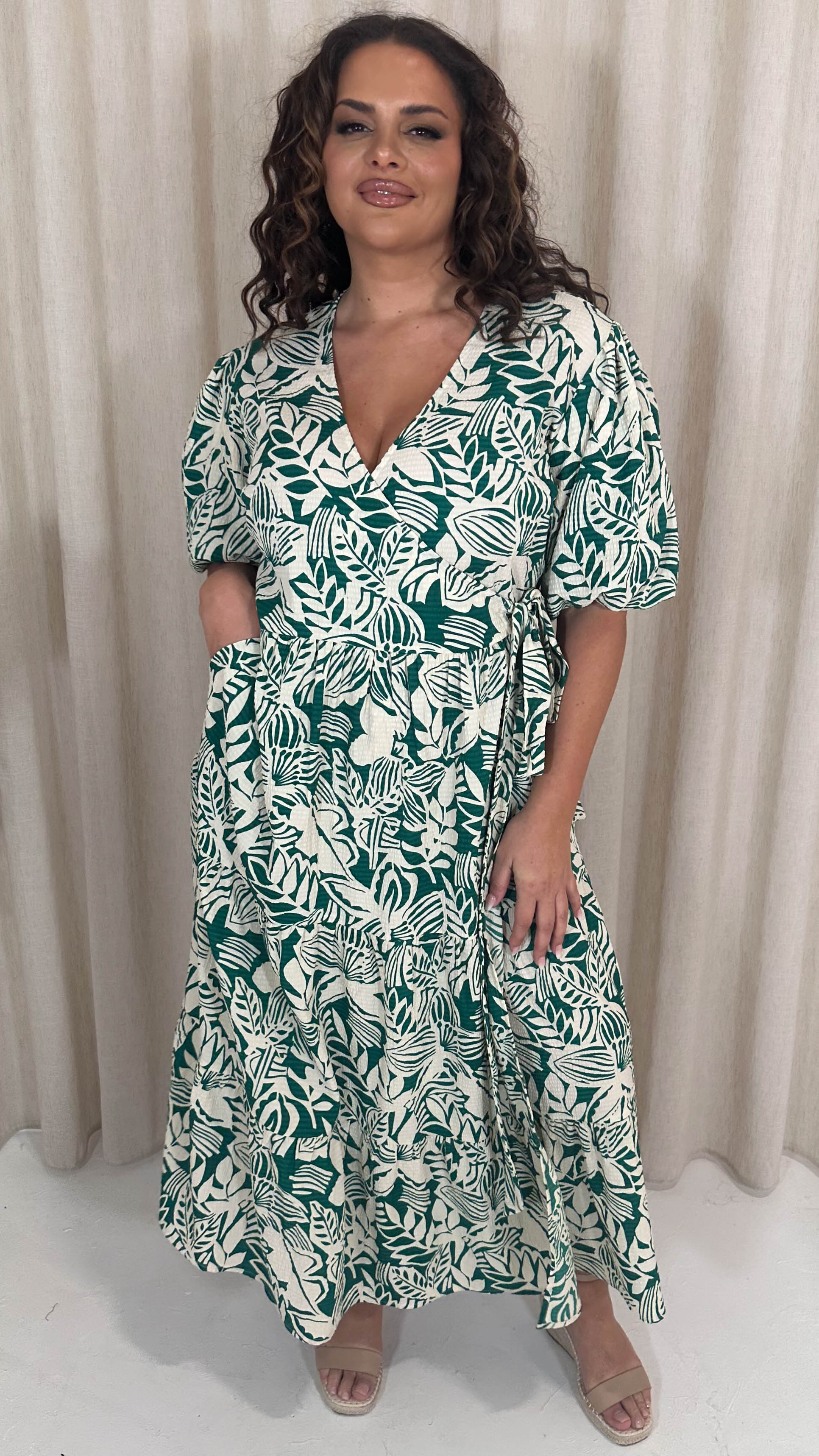 CurveWow Puff Sleeve Tiered Wrap Dress Teal Green Floral Curvewow CurveWow Puff Sleeve Tiered Wrap Dress Teal Green Floral Curvewow