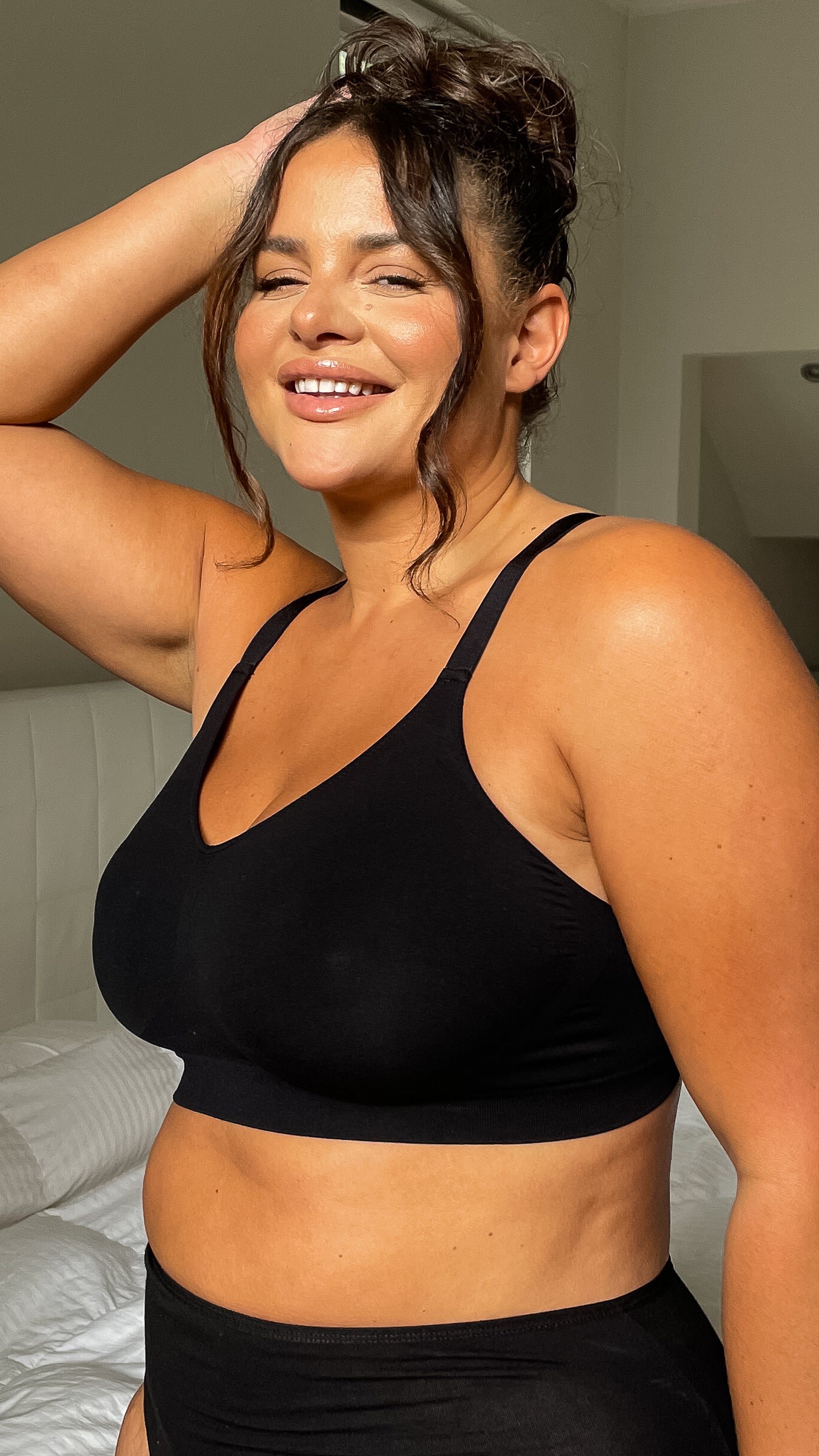 Curvy Seam Free Adjustable Comfort Bra Black