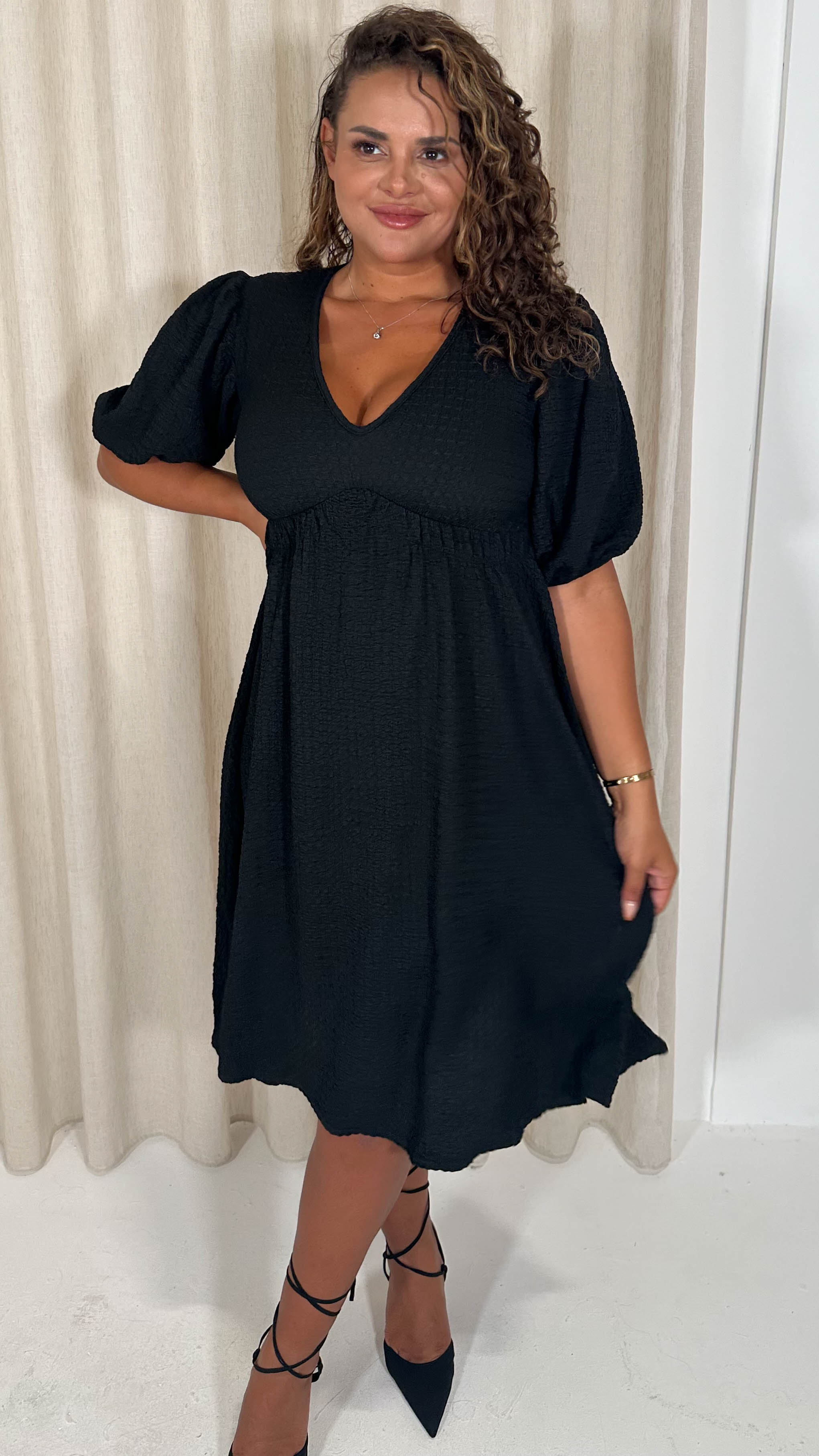 CurveWow Texture V Neck Midi Dress Black Curvewow CurveWow Texture V Neck Midi Dress Black Curvewow