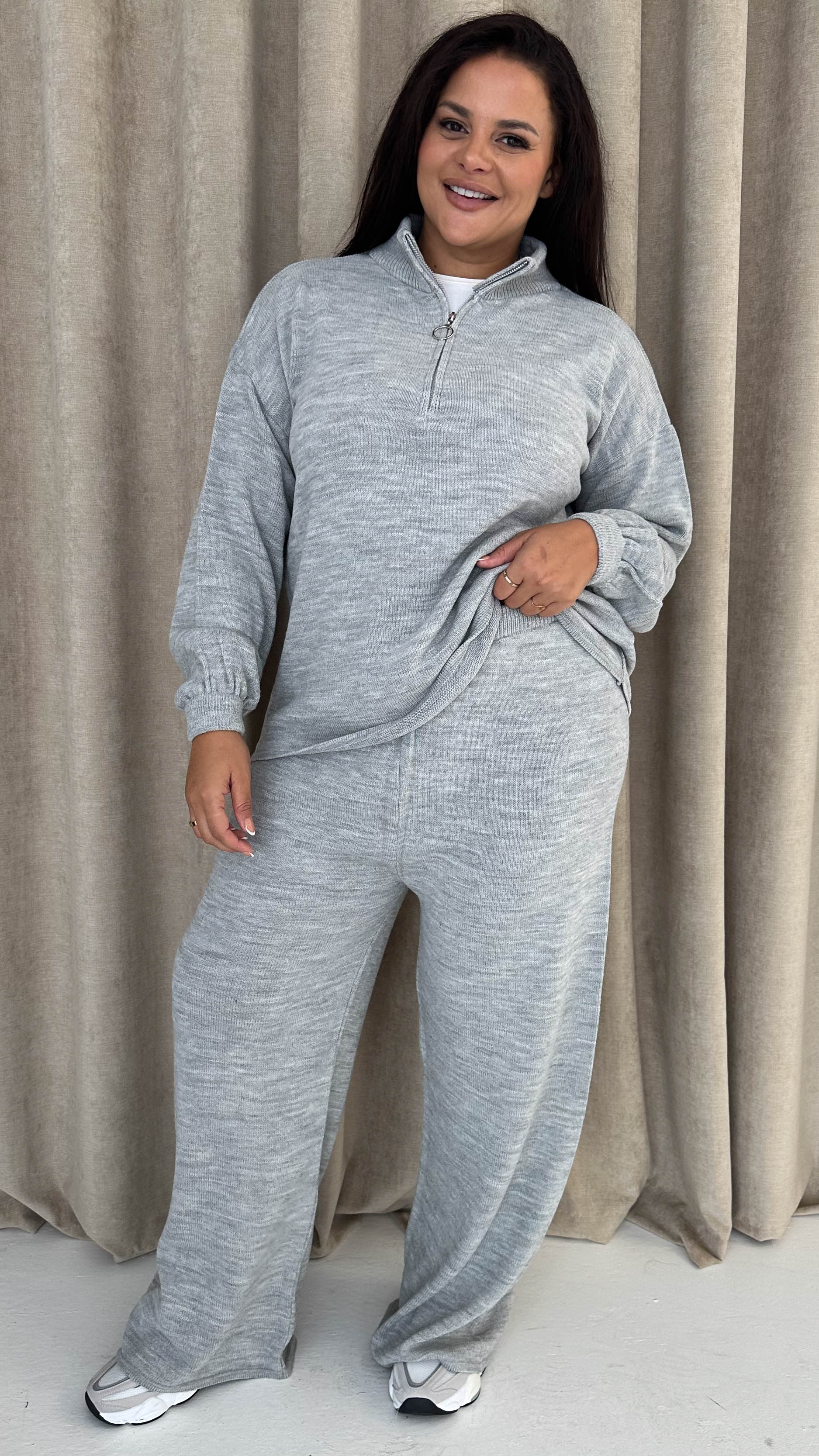 CurveWow Funnel Neck Zip Front Knitted Co-Ord Silver