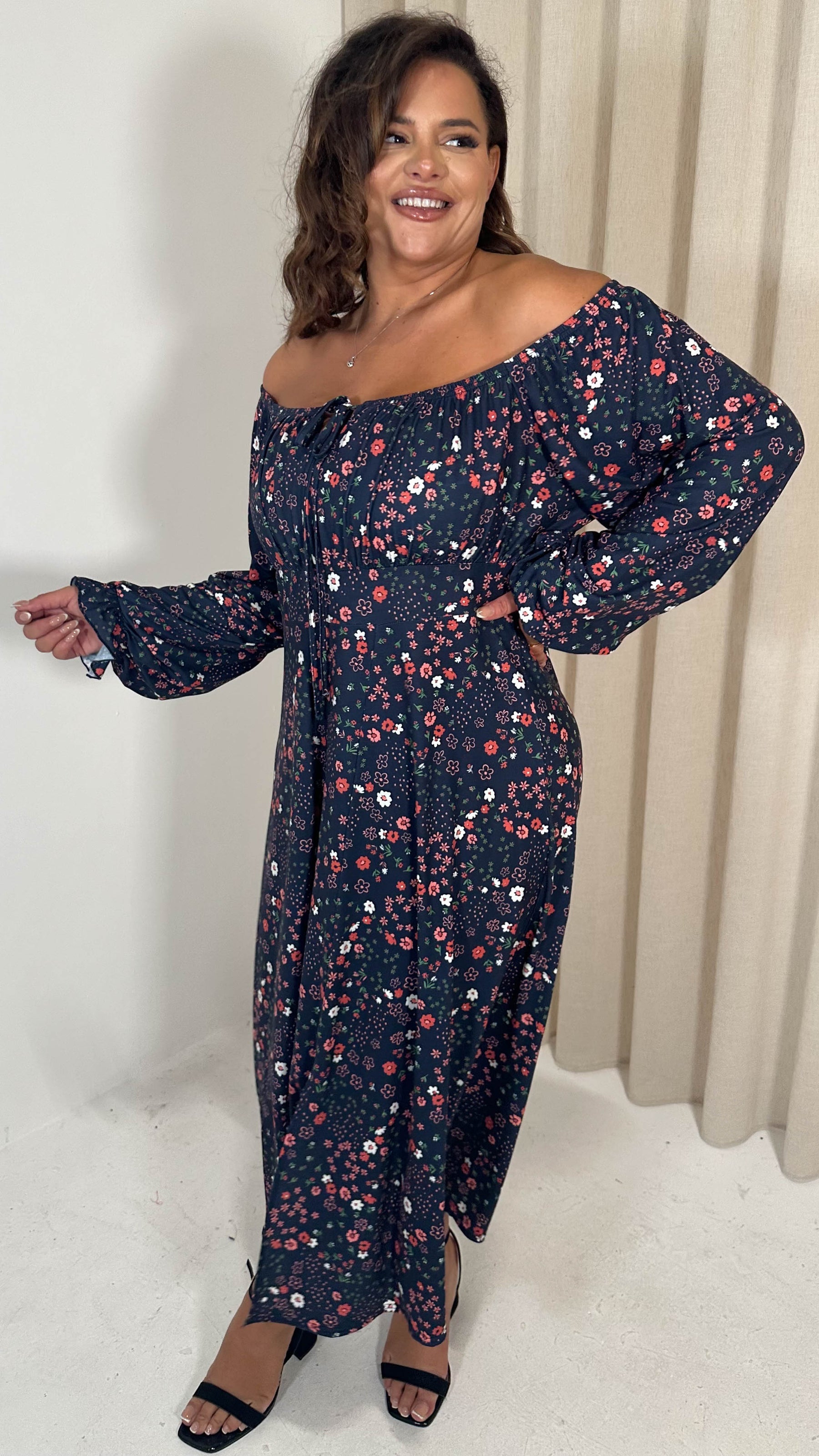 CurveWow Milkmaid Balloon Sleeve Midi Dress Navy Ditsy Curvewow CurveWow Milkmaid Balloon Sleeve Midi Dress Navy Ditsy Curvewow