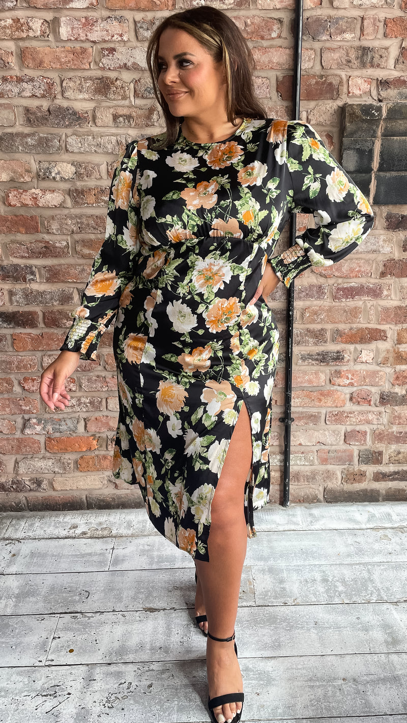 CurveWow Single Split Cuffed Sleeved Dress