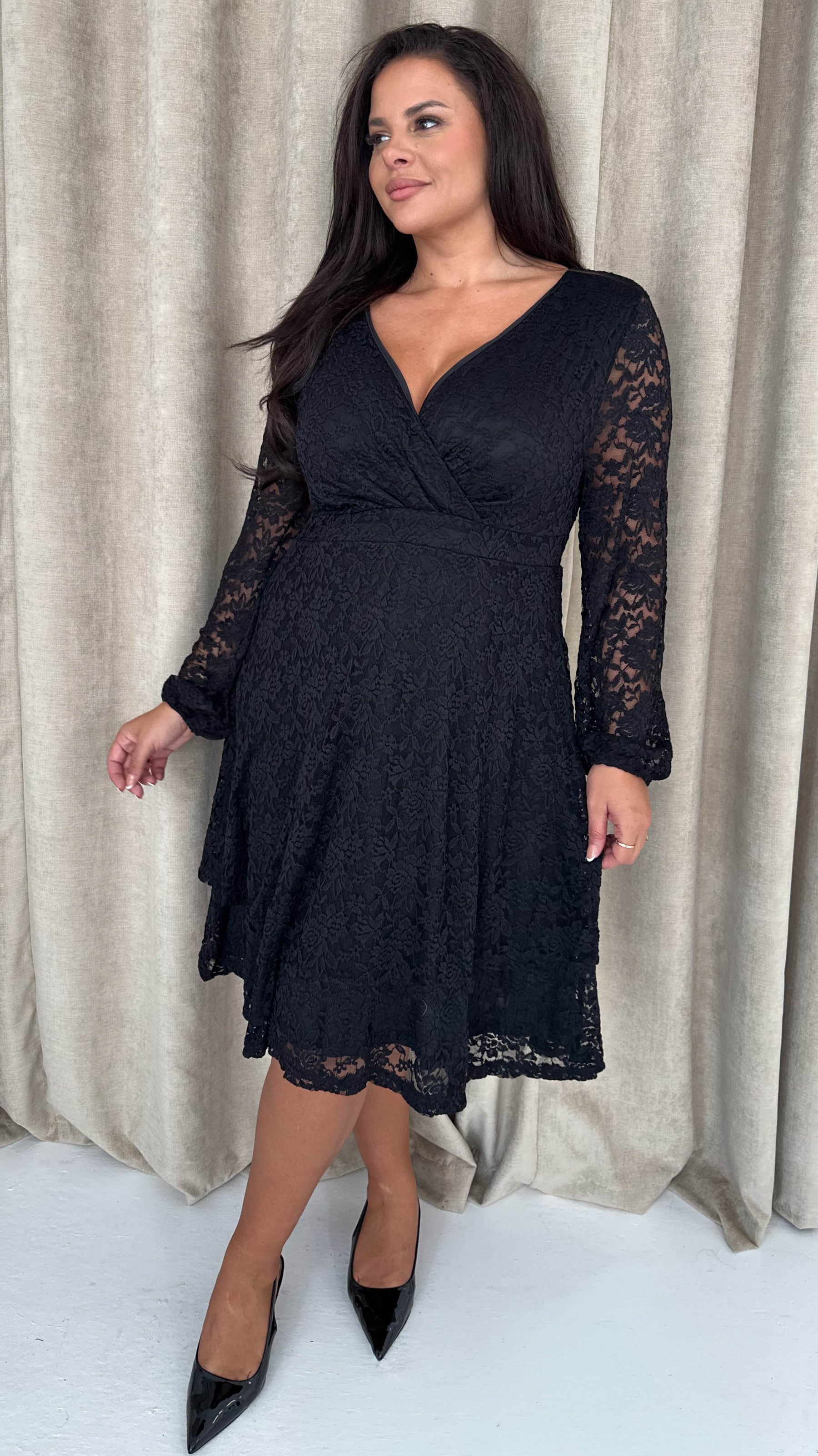 CurveWow Lace Plunge Ruffle Skater Dress Black Curvewow CurveWow Lace Plunge Ruffle Skater Dress Black Curvewow
