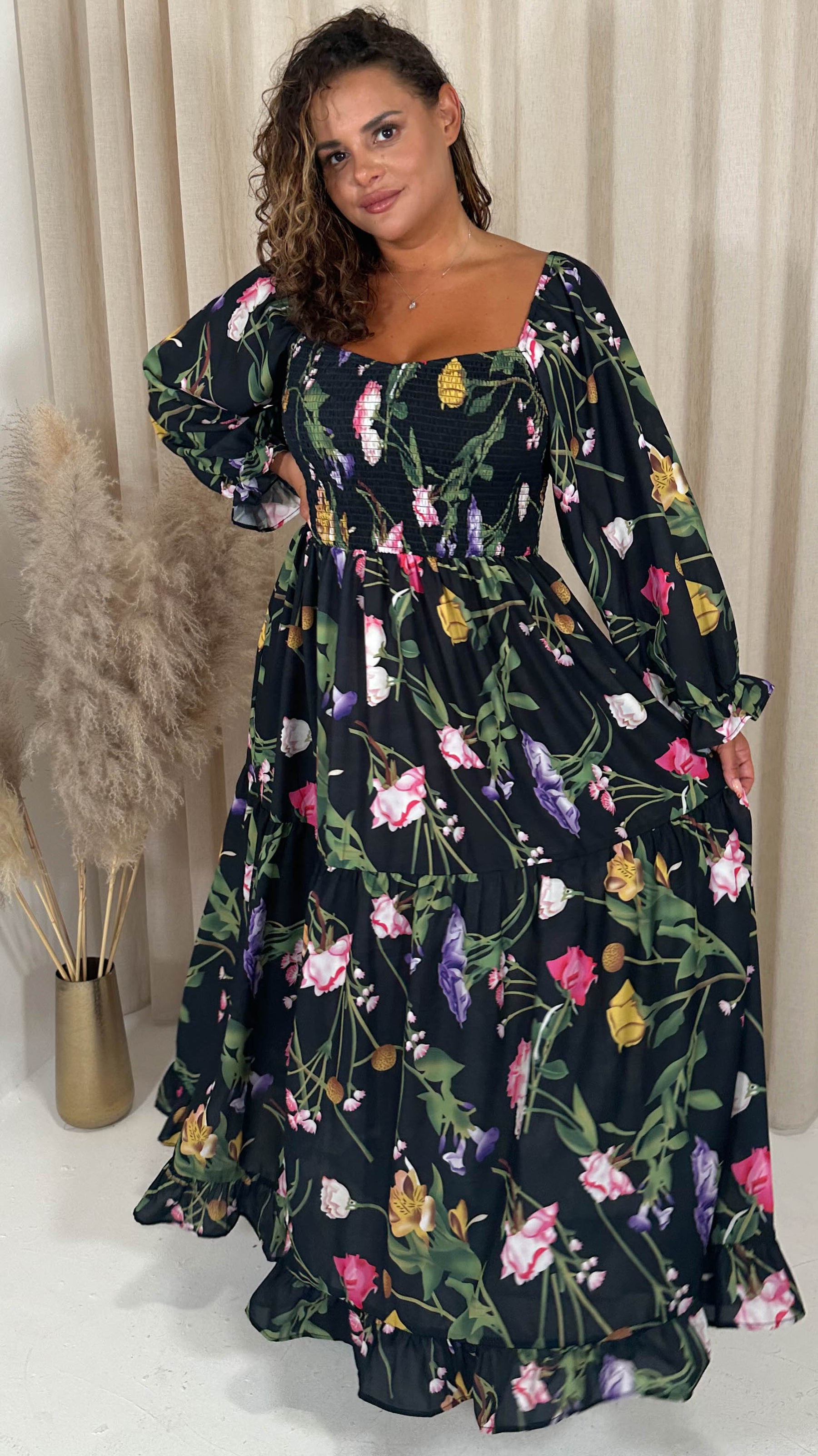 CurveWow Shirred Top Maxi Dress Black Floral Curvewow CurveWow Shirred Top Maxi Dress Black Floral Curvewow