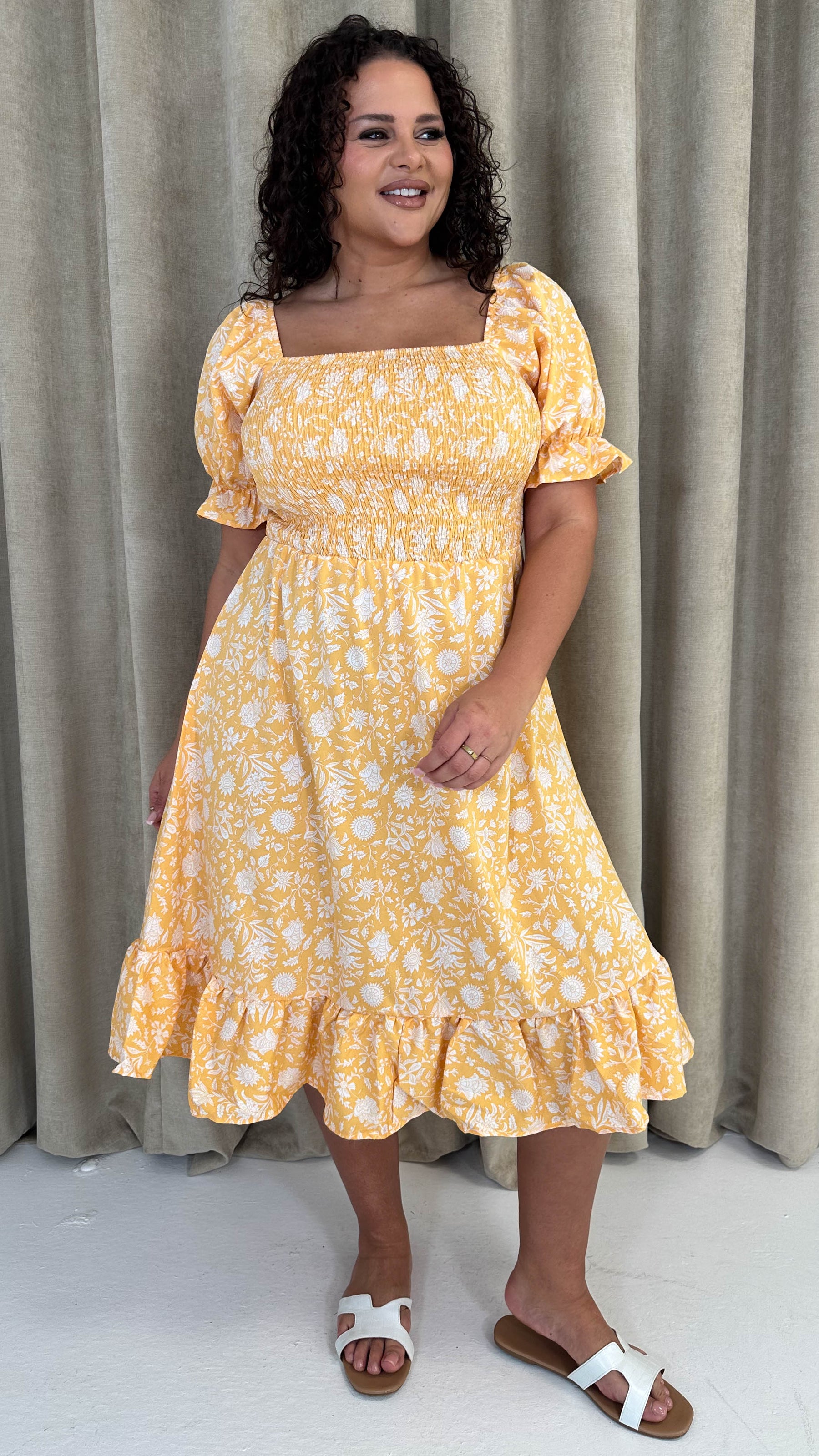 CurveWow Square Neck Shirred Midi Dress Yellow Floral Curvewow CurveWow Square Neck Shirred Midi Dress Yellow Floral Curvewow