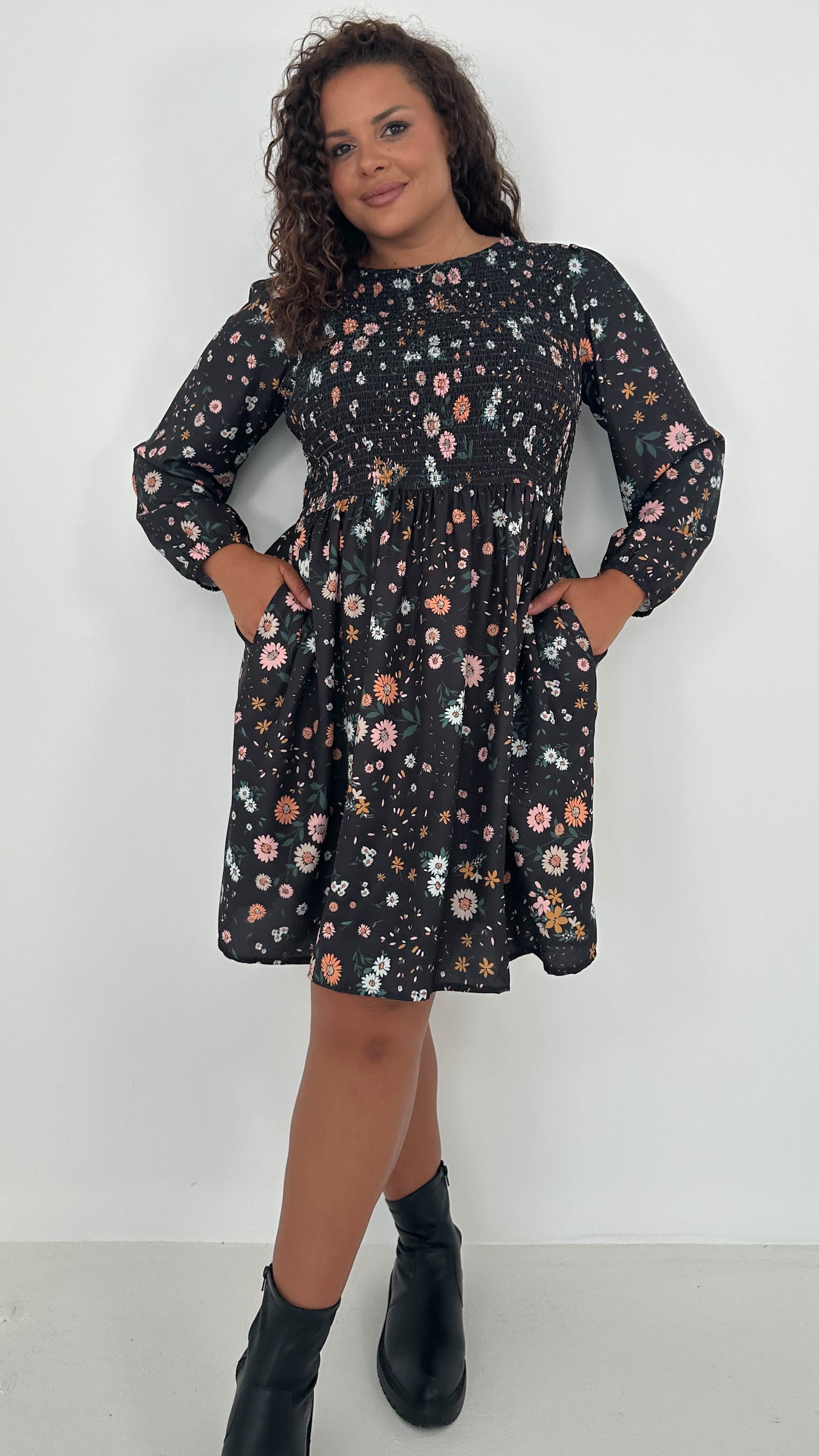 CurveWow Shirred Top Mini Dress Black Daisy