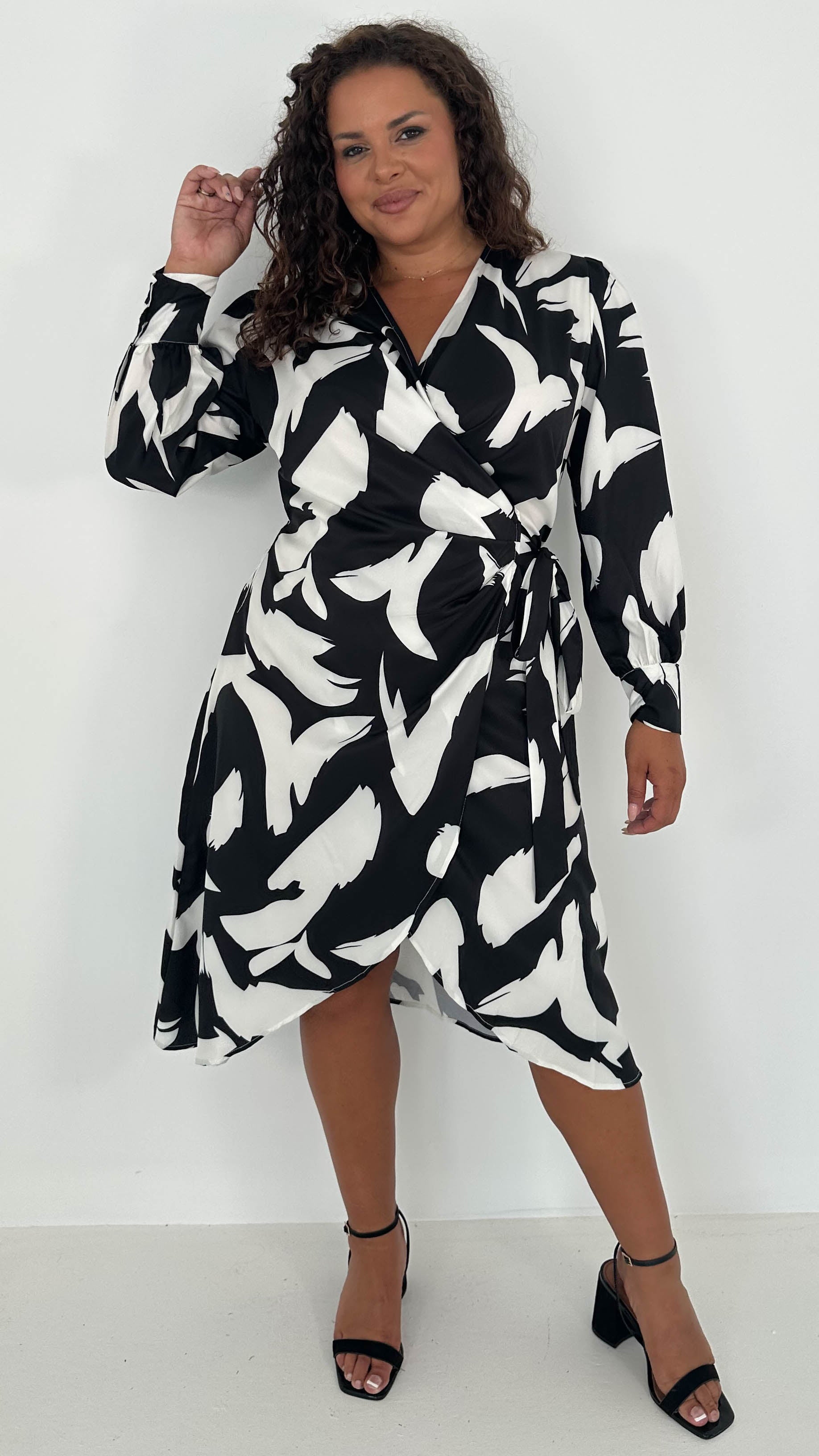 CurveWow Wrap Tie Side Midi Dress Mono Print