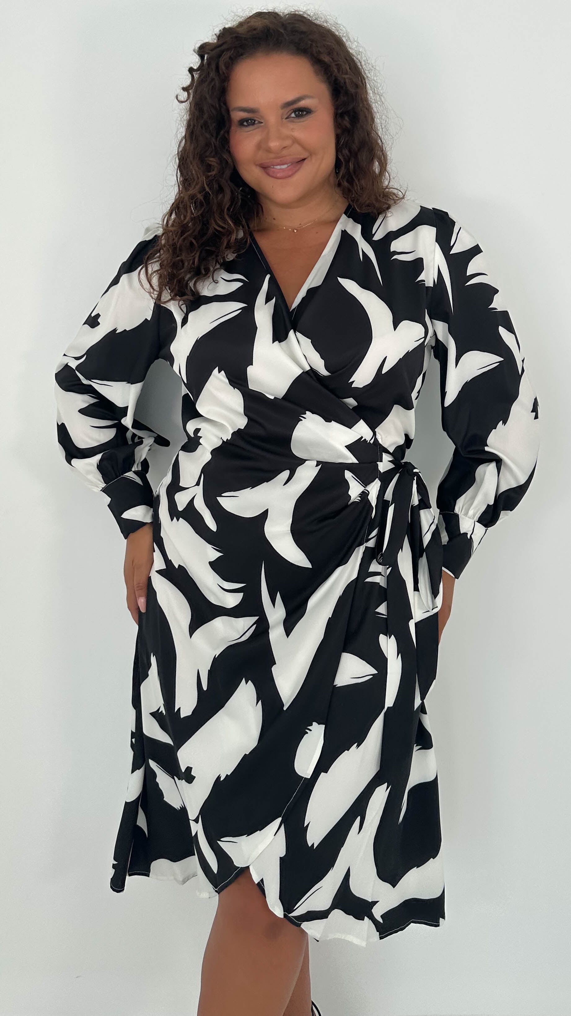CurveWow Wrap Tie Side Midi Dress Mono Print