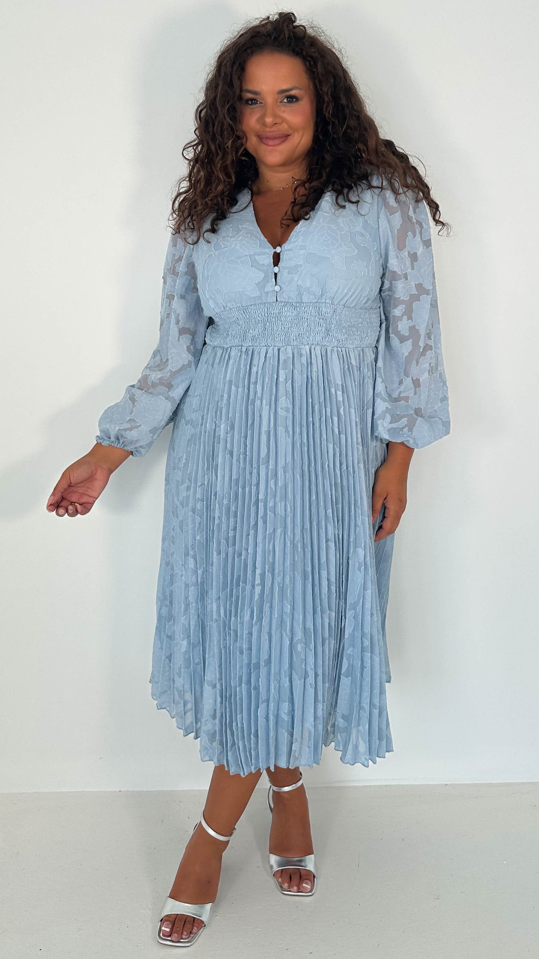 CurveWow V-Neck Pleated Dress Blue Curvewow CurveWow V-Neck Pleated Dress Blue Curvewow