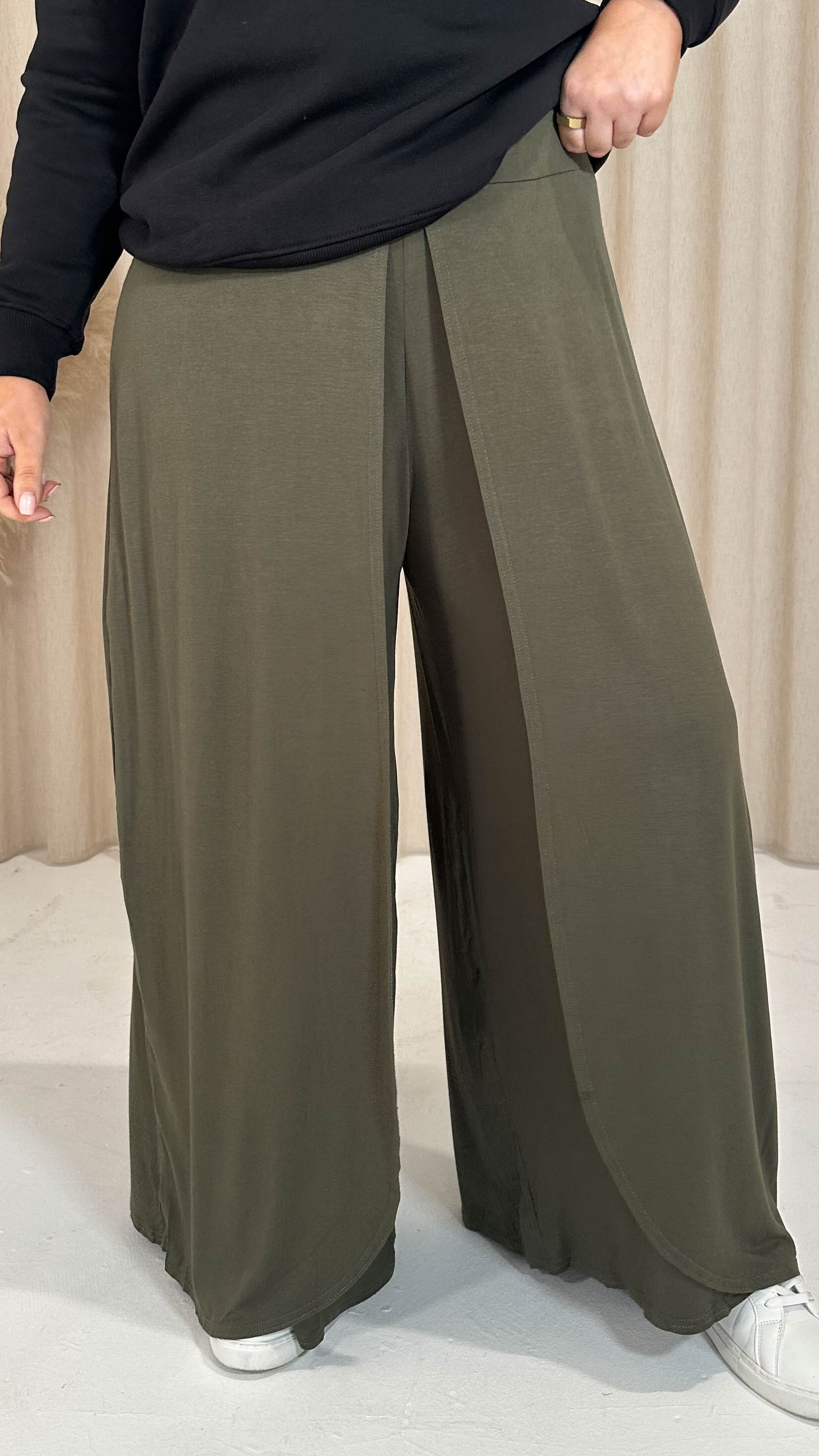 CurveWow Flippy Wide Leg Trousers Khaki
