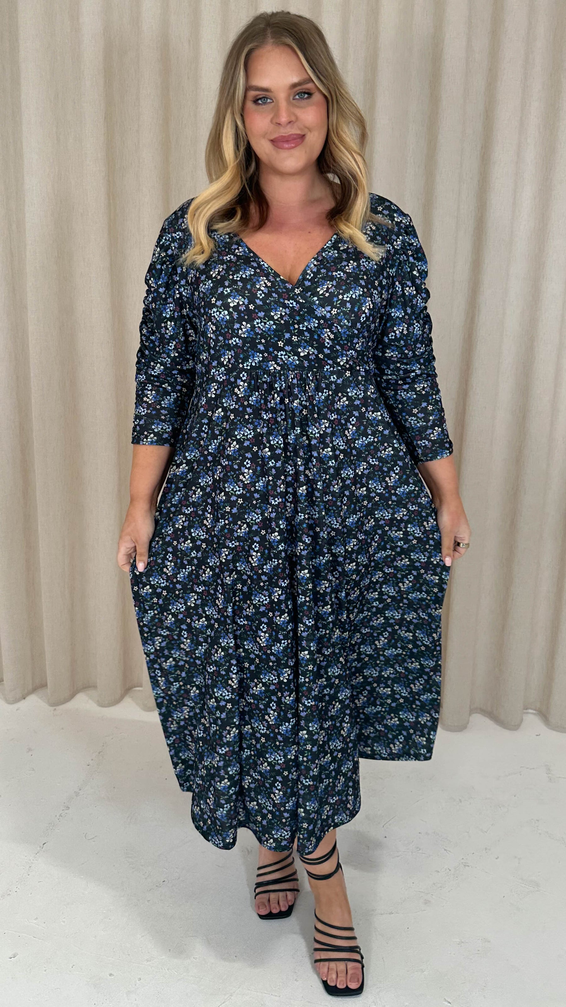 CurveWow 3/4 Balloon Sleeve Wrap Midi Dress Black & Purple Floral Curvewow CurveWow 3/4 Balloon Sleeve Wrap Midi Dress Black & Purple Floral Curvewow
