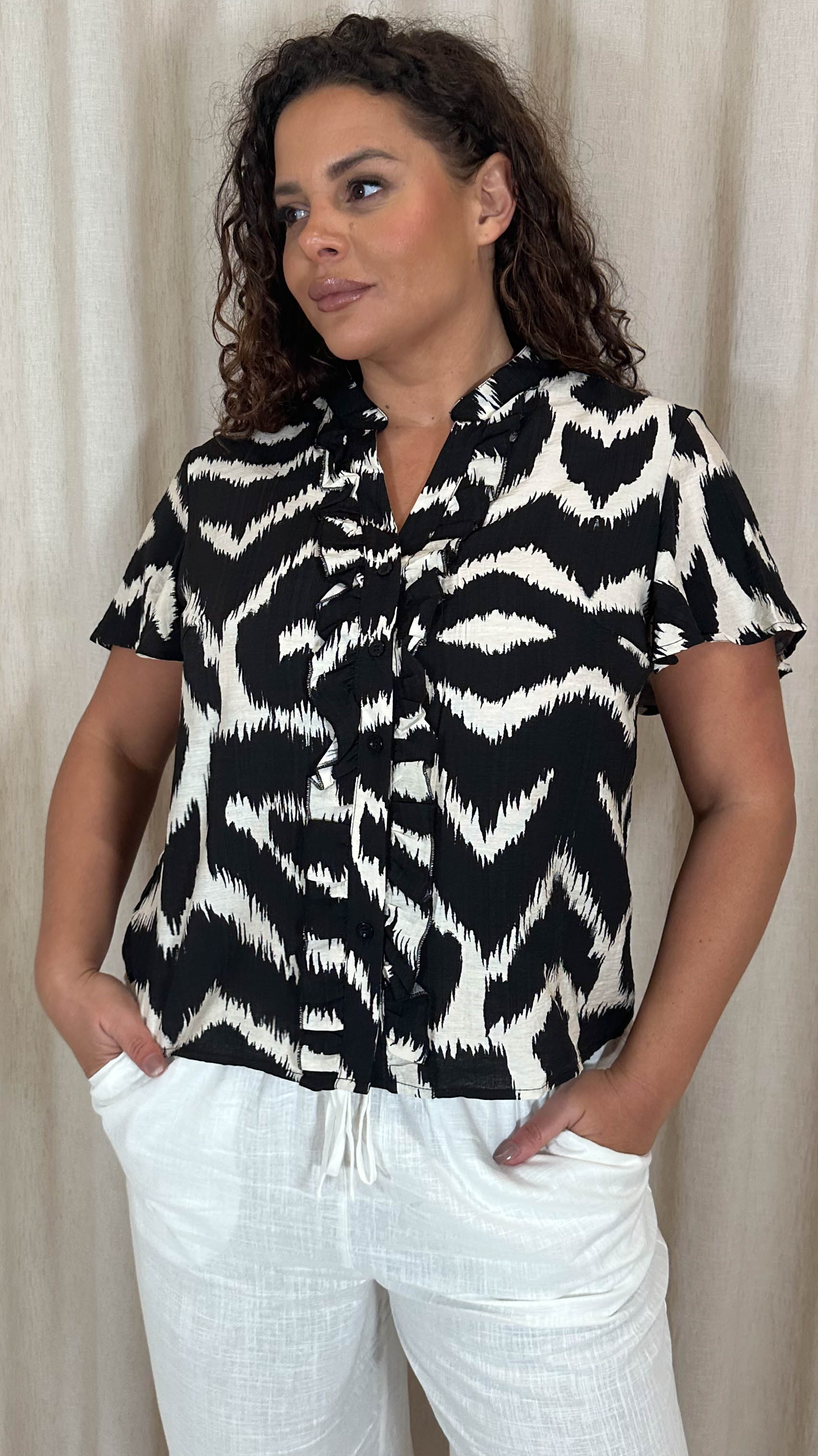 CurveWow Frill Sleeve Collarless Shirt Mono Aztec