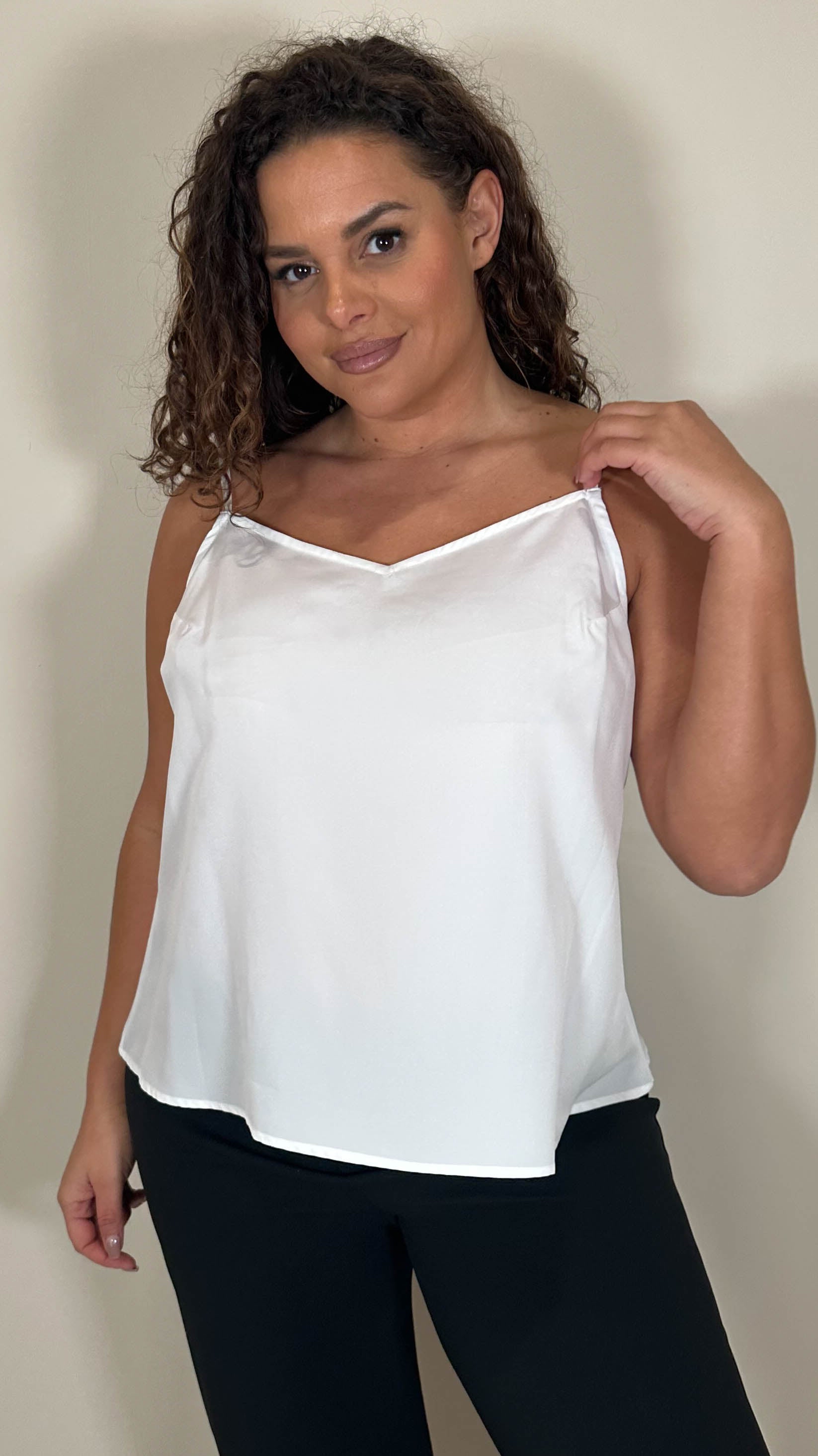 CurveWow Basic Woven Swing Vest White