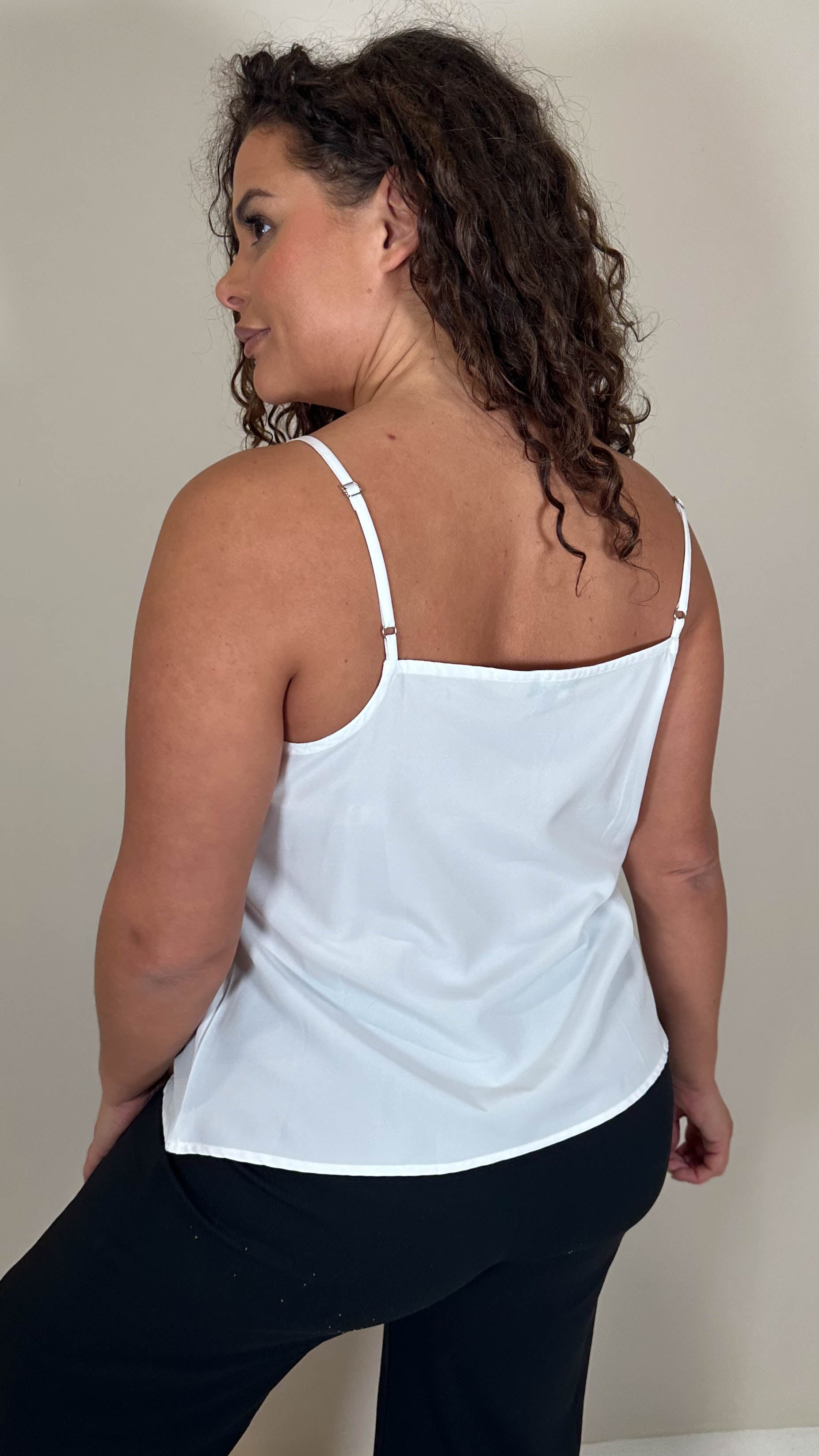 CurveWow Basic Woven Swing Vest White