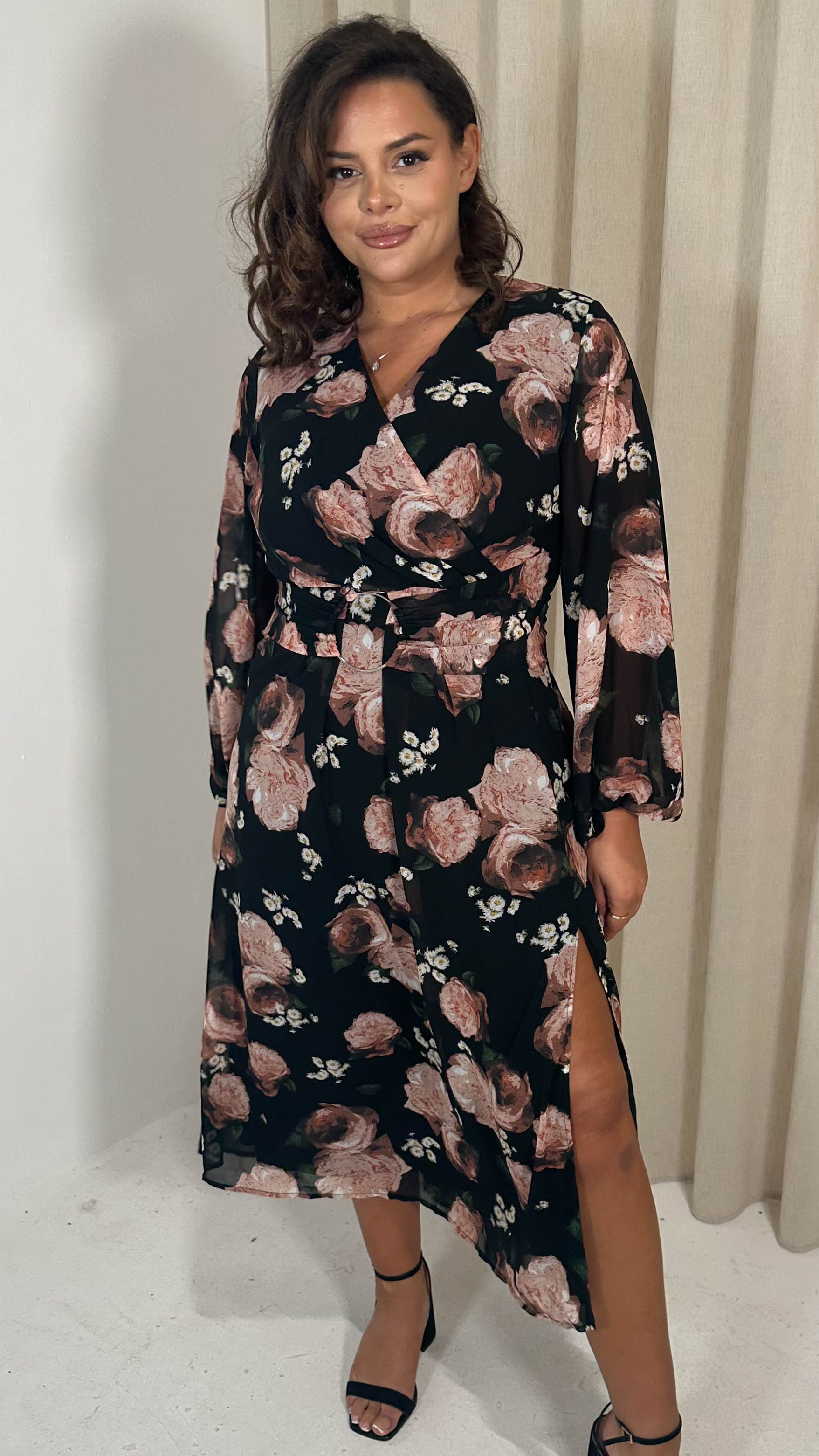 CurveWow Ring Waist V Neck Midaxi Dress Black Floral