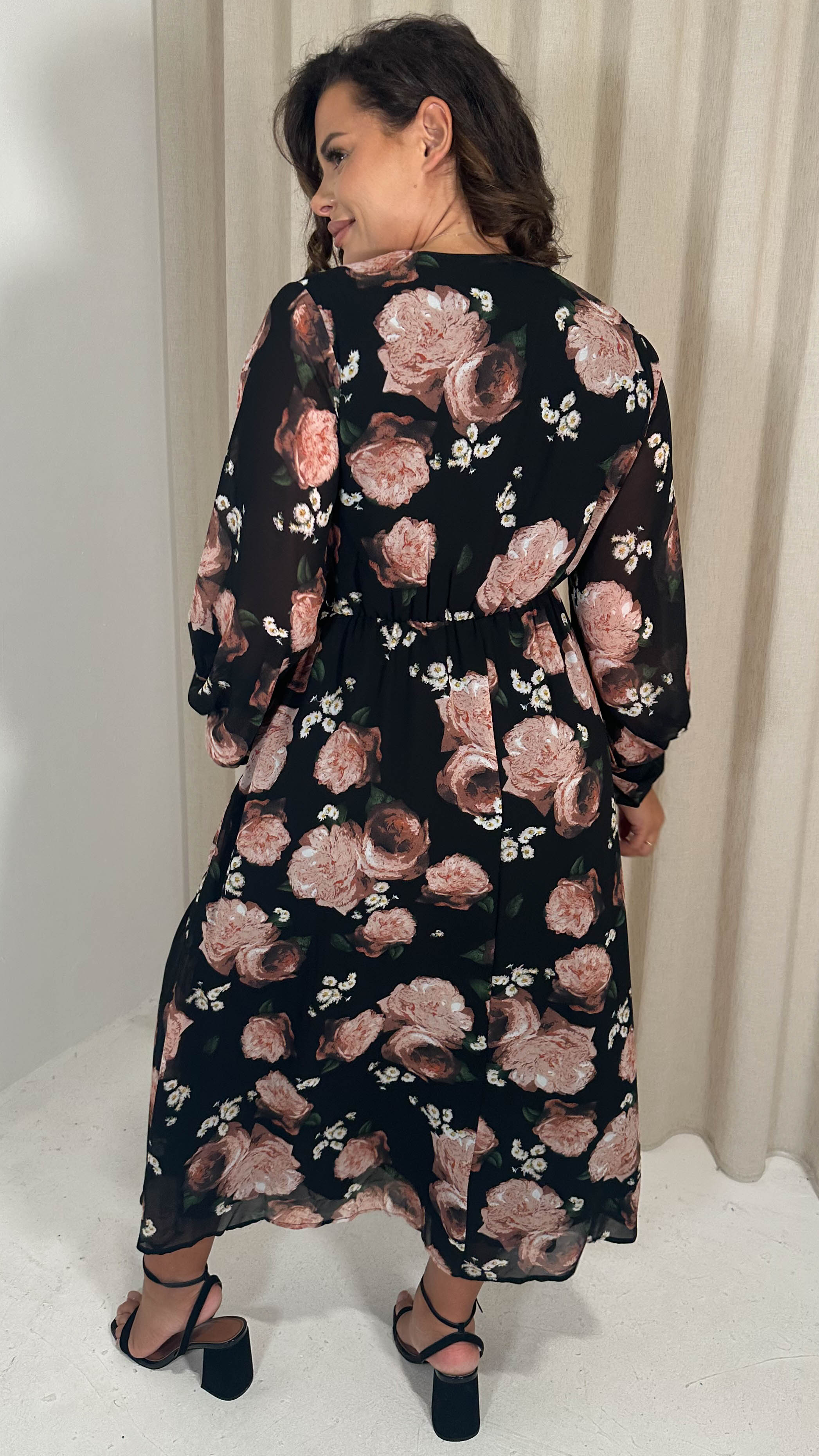 CurveWow Ring Waist V Neck Midaxi Dress Black Floral