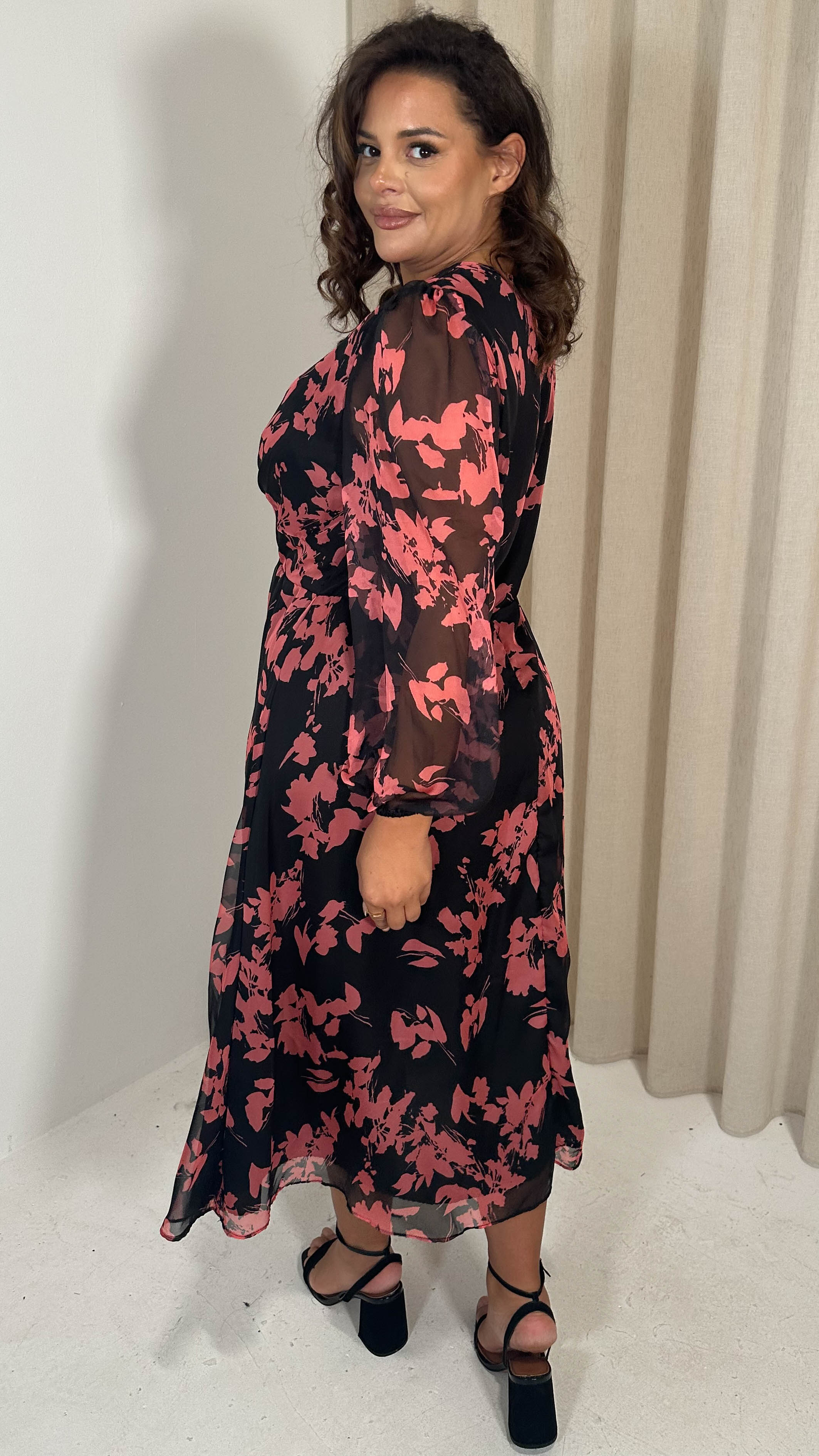 CurveWow Keyhole Midi Dress Black Pink Floral