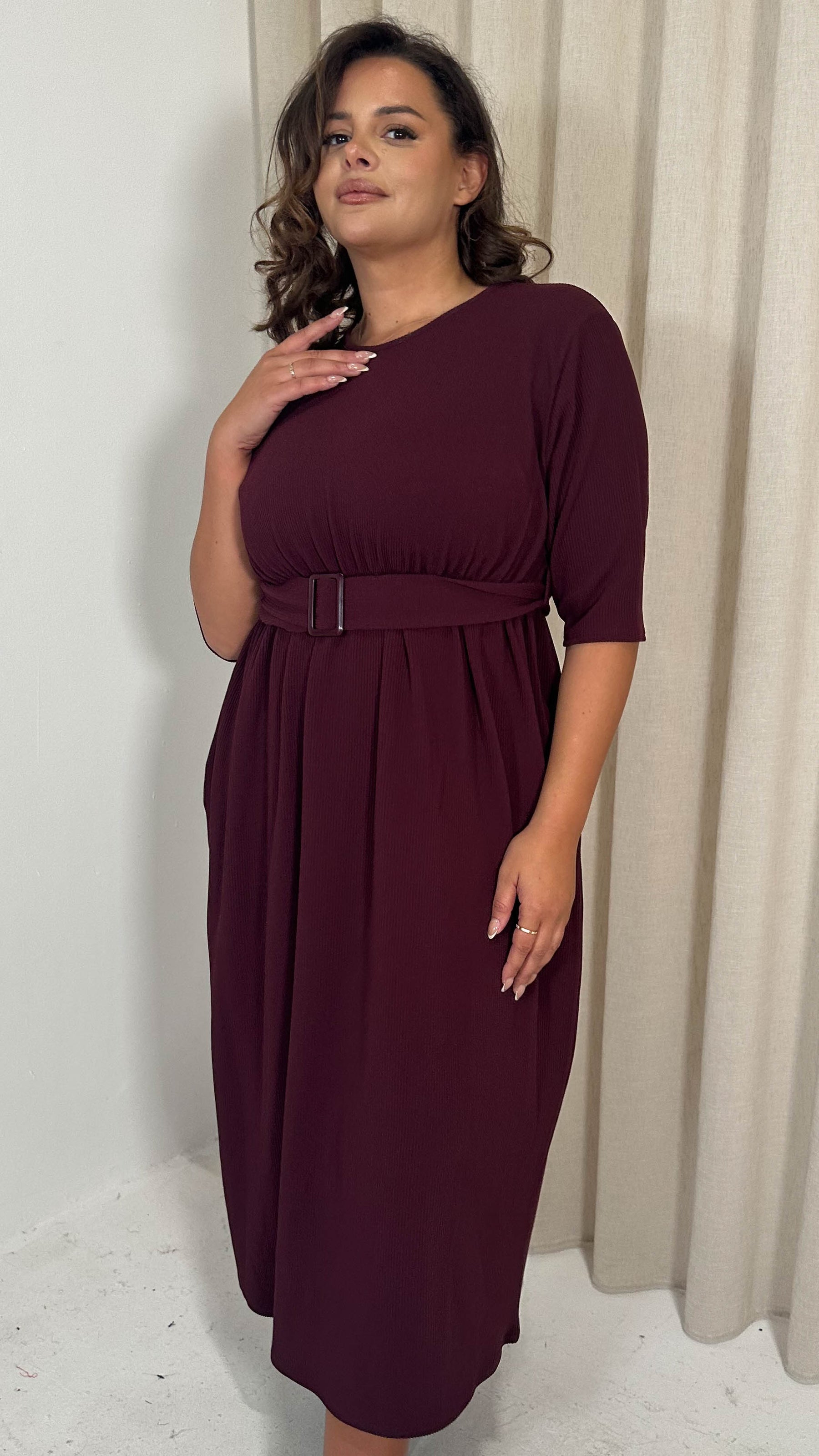 CurveWow Textured Elbow Sleeve Belted Pocket Midi Dress Wine Curvewow CurveWow Textured Elbow Sleeve Belted Pocket Midi Dress Wine Curvewow