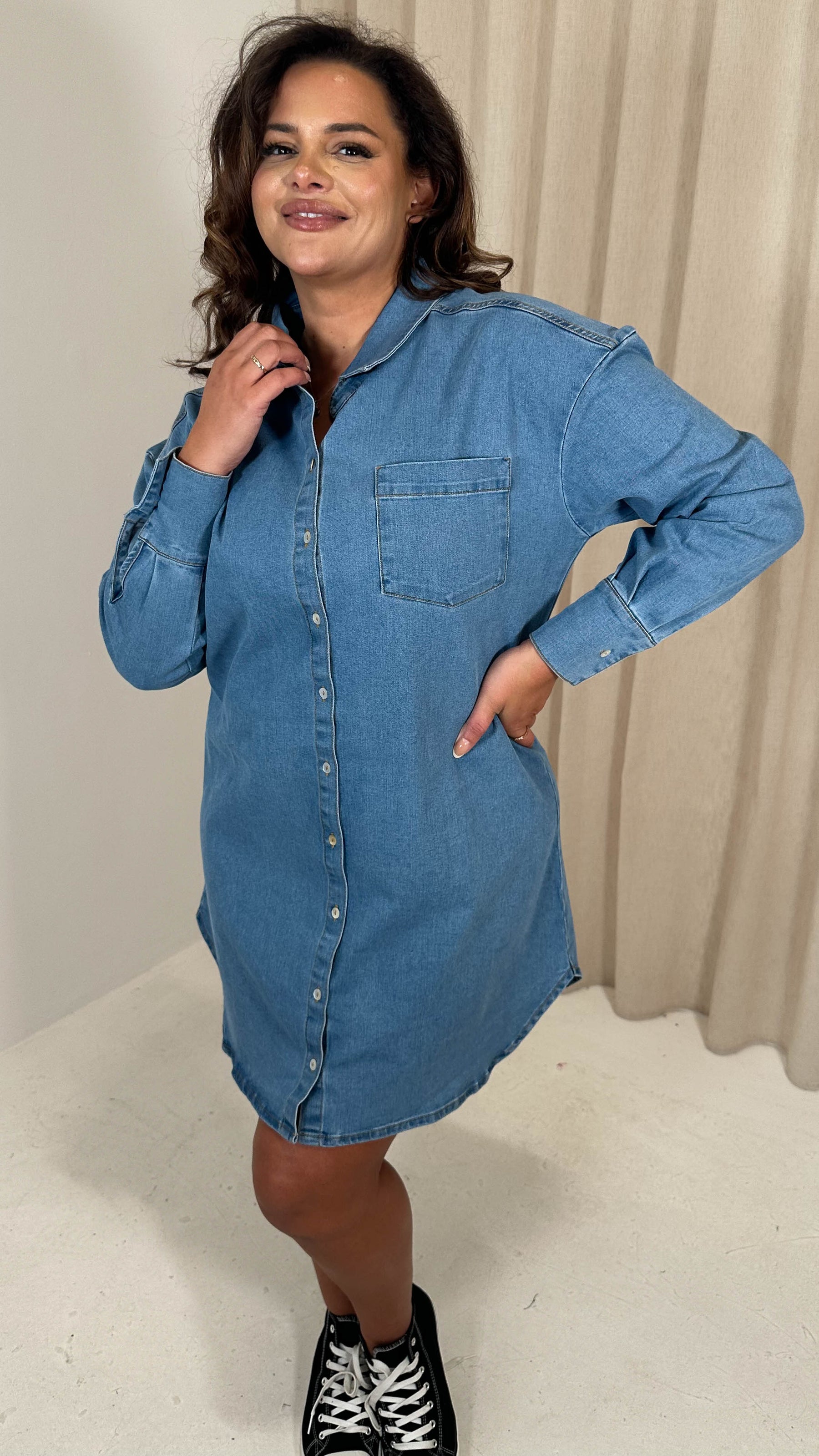 CurveWow Washed Look Denim Shirt Dress Mid Blue Curvewow CurveWow Washed Look Denim Shirt Dress Mid Blue Curvewow