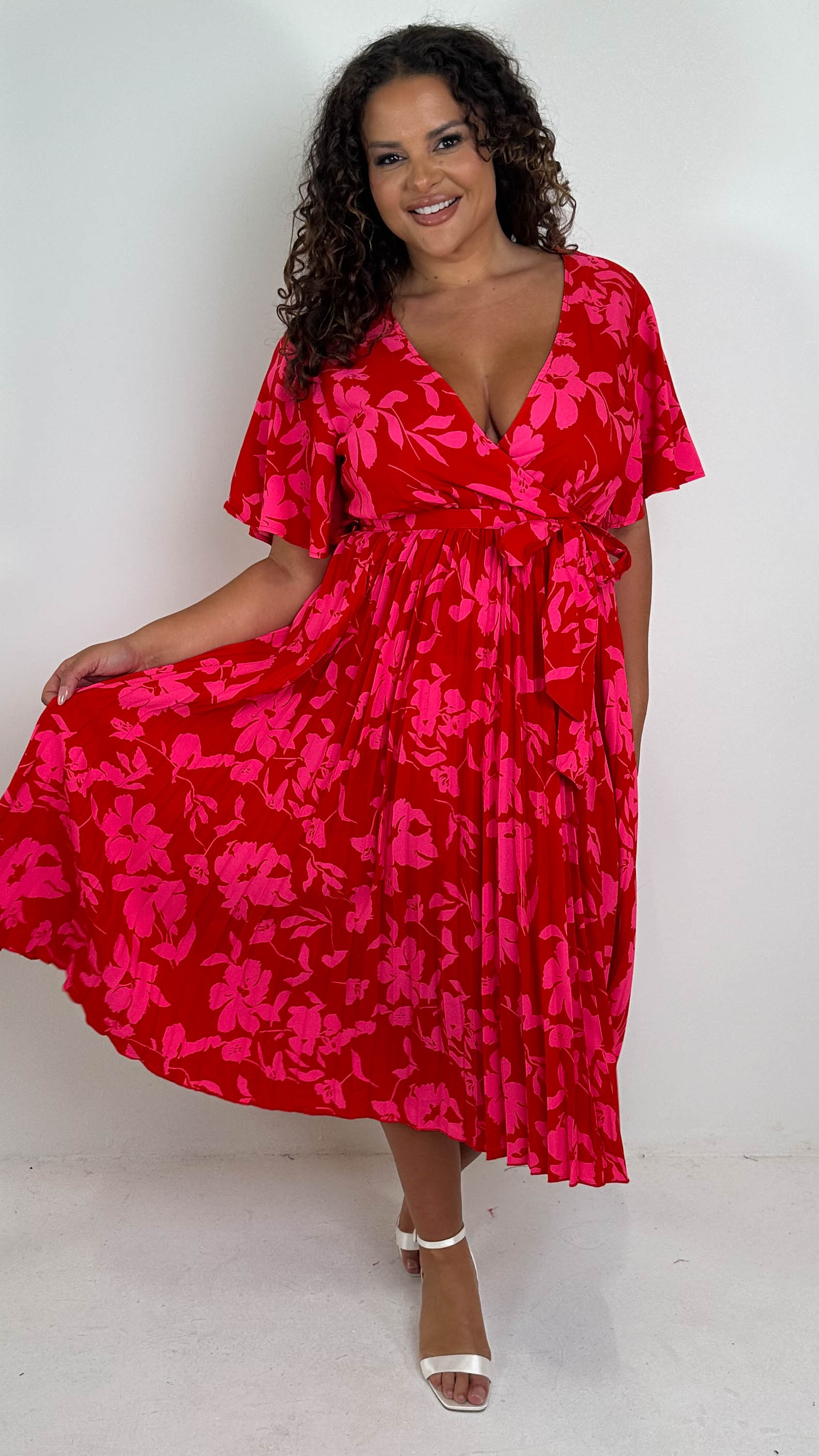 CurveWow Short Sleeve Pleated Wrap Dress Red Print