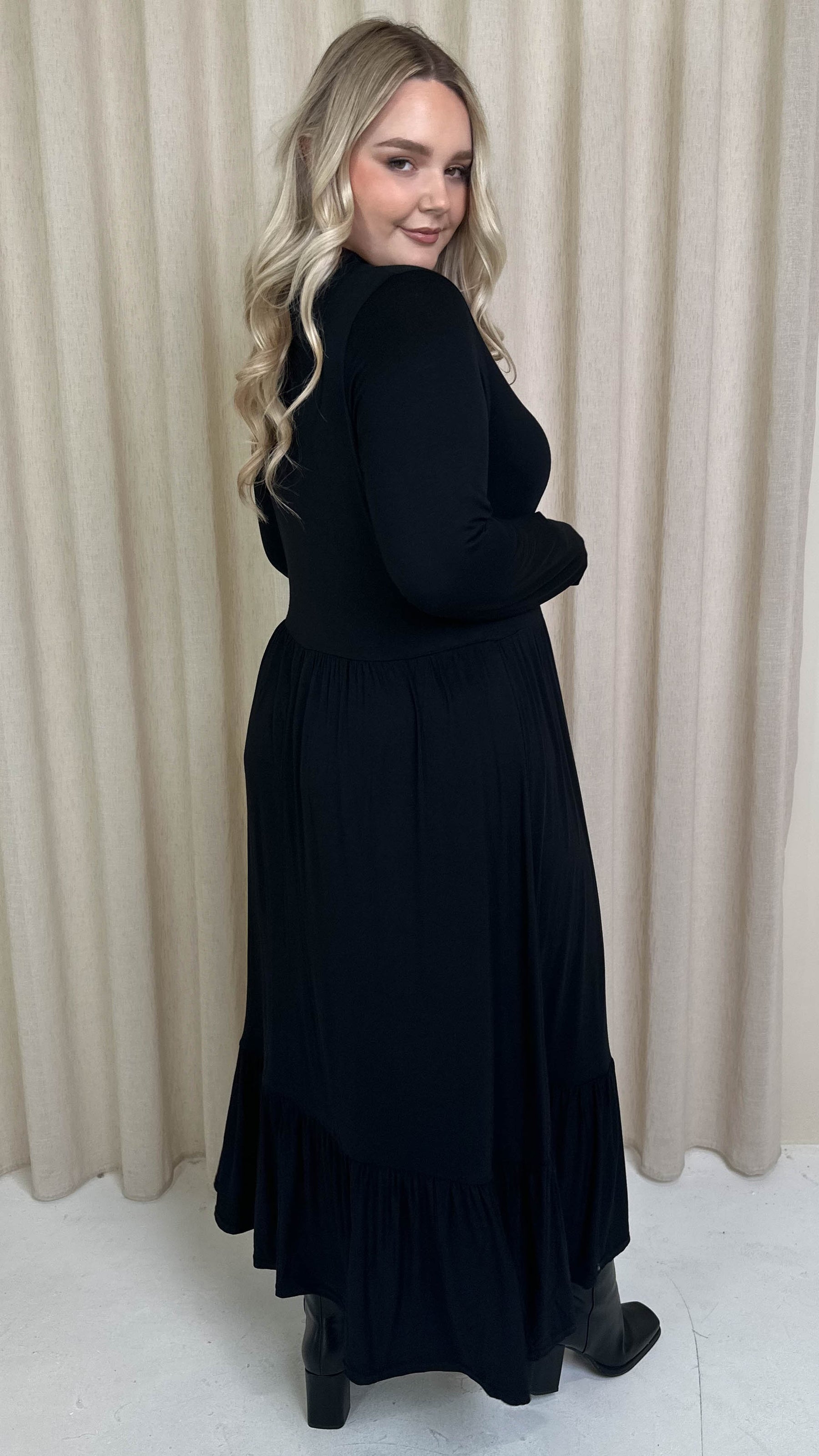 CurveWow Collared Button Smock Dress Black – Curvewow