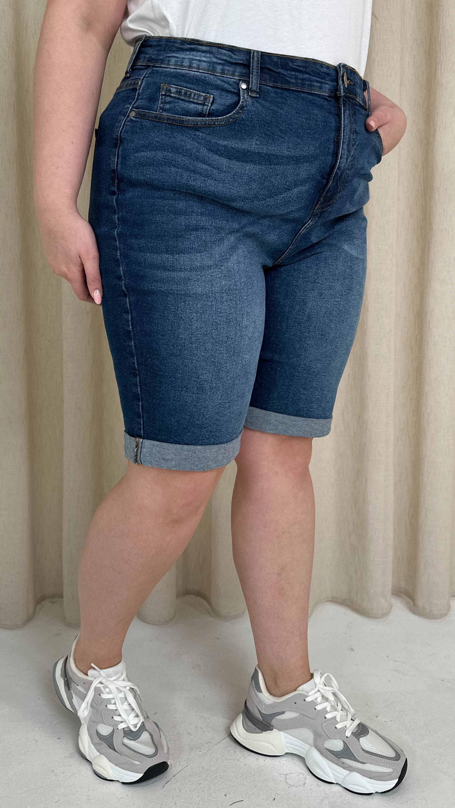 CurveWow Mom Style Denim Shorts Mid Blue