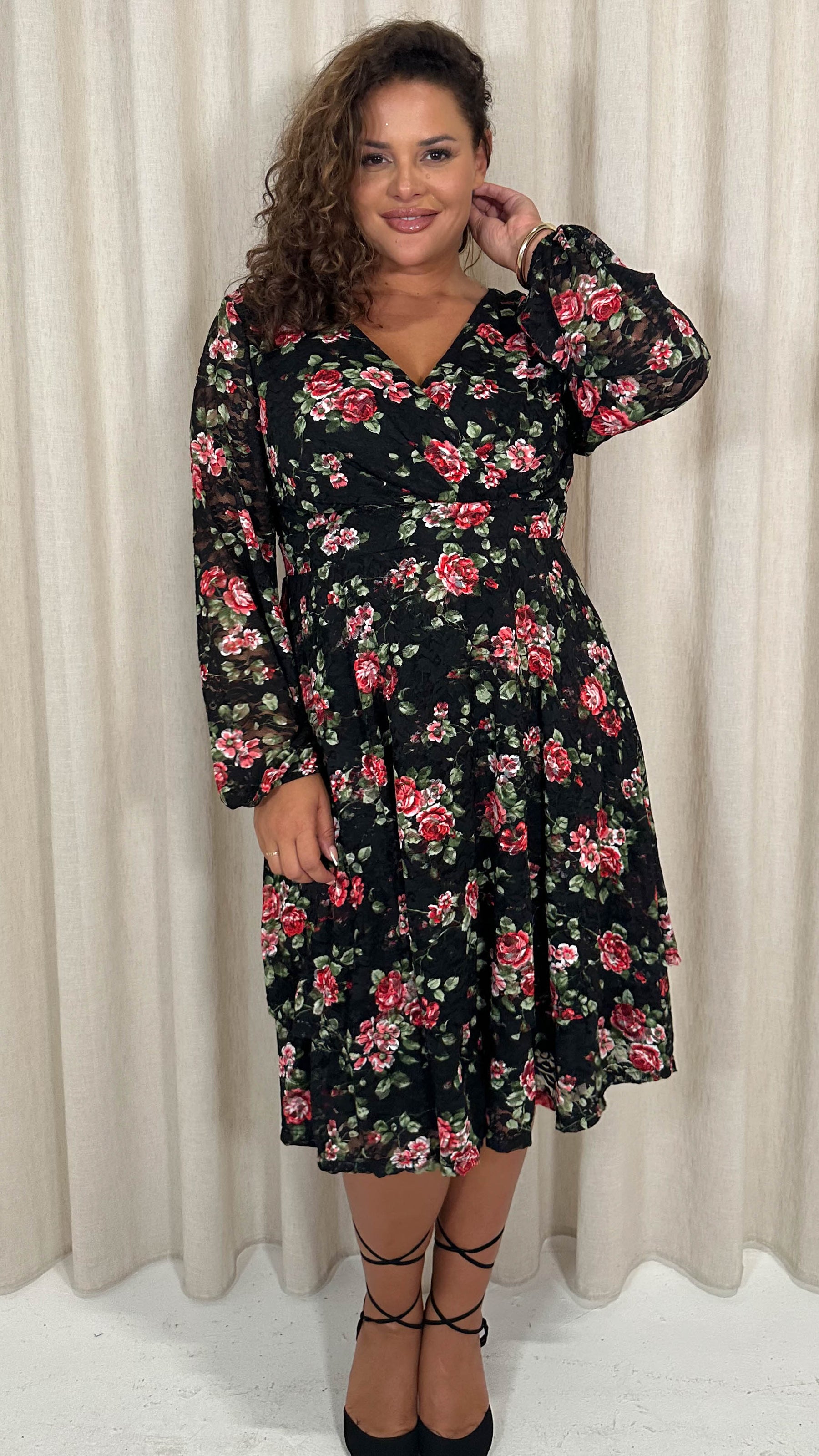 CurveWow Lace Plunge Ruffle Skater Dress Black Floral Curvewow CurveWow Lace Plunge Ruffle Skater Dress Black Floral Curvewow
