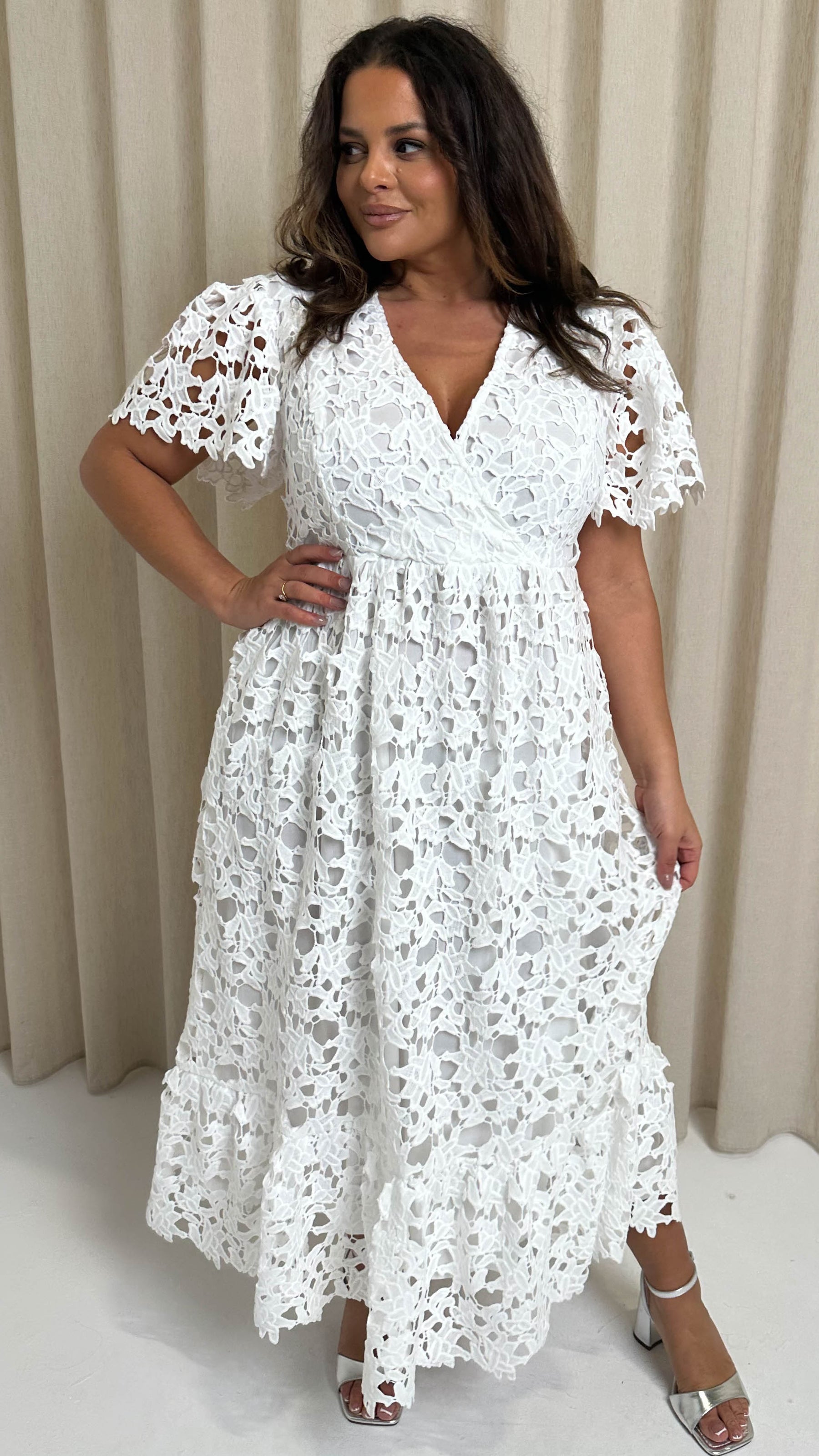 CurveWow Guipure Lace Occasion Maxi Dress White Curvewow CurveWow Guipure Lace Occasion Maxi Dress White Curvewow