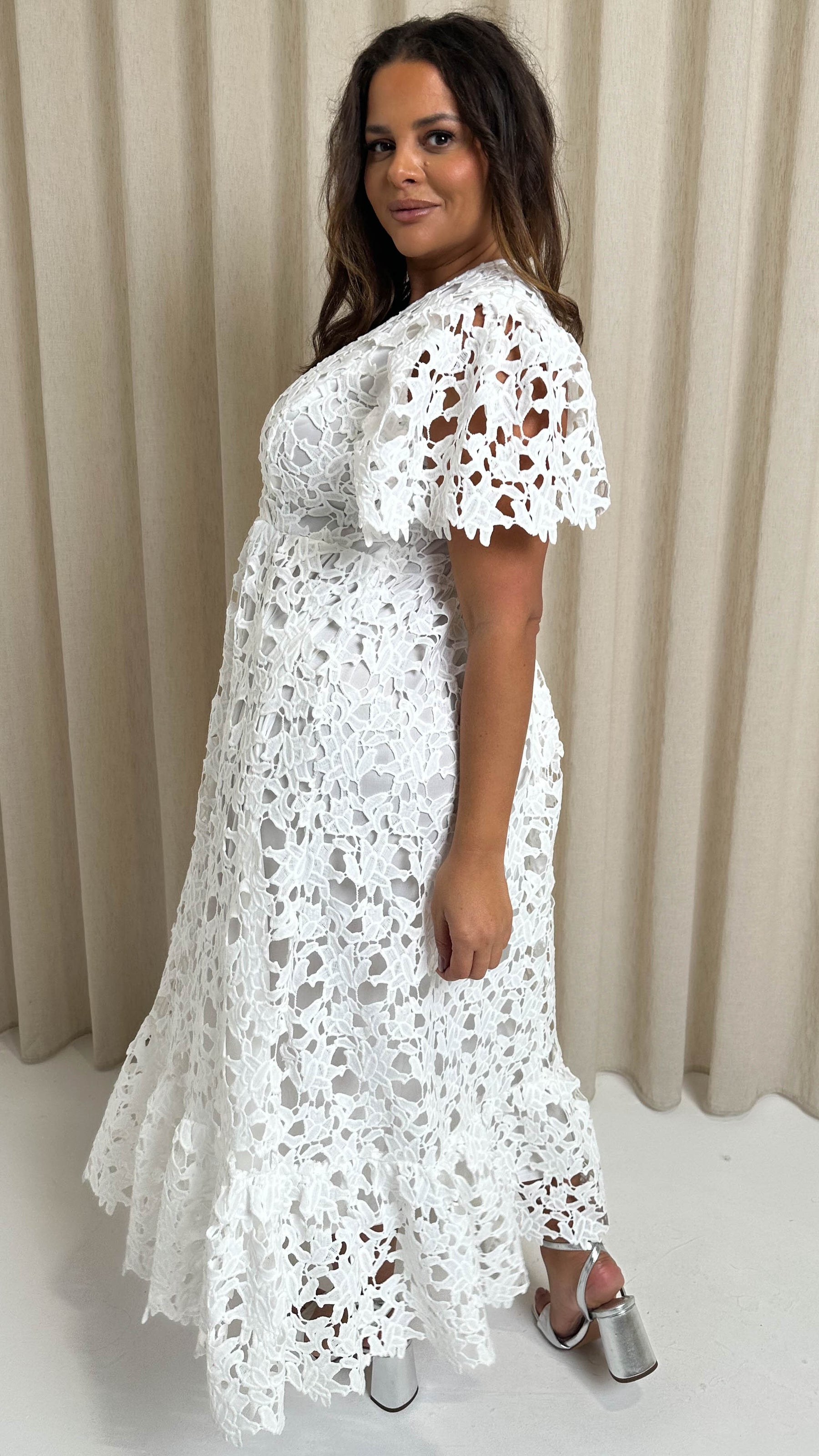 CurveWow Guipure Lace Occasion Maxi Dress White Curvewow CurveWow Guipure Lace Occasion Maxi Dress White Curvewow