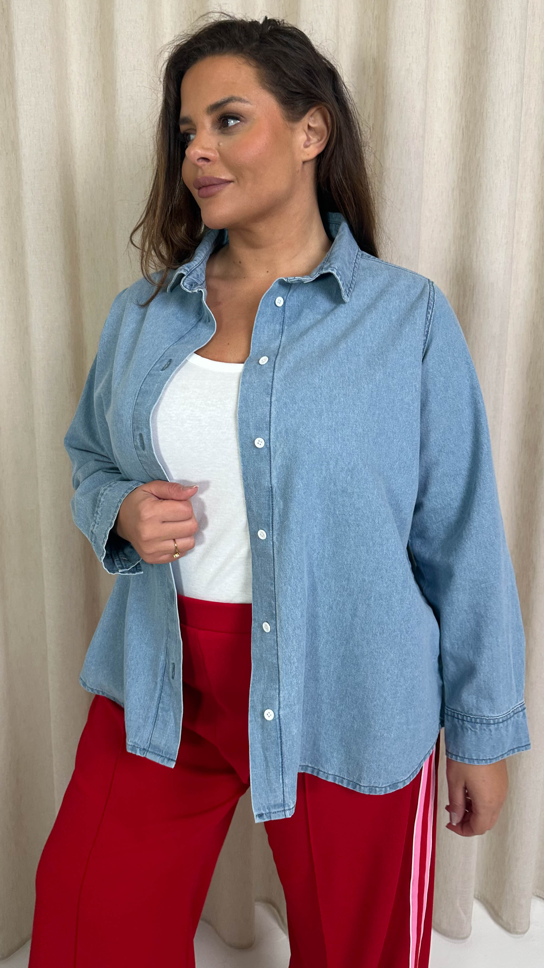CurveWow Chambray Shirt Lightwash
