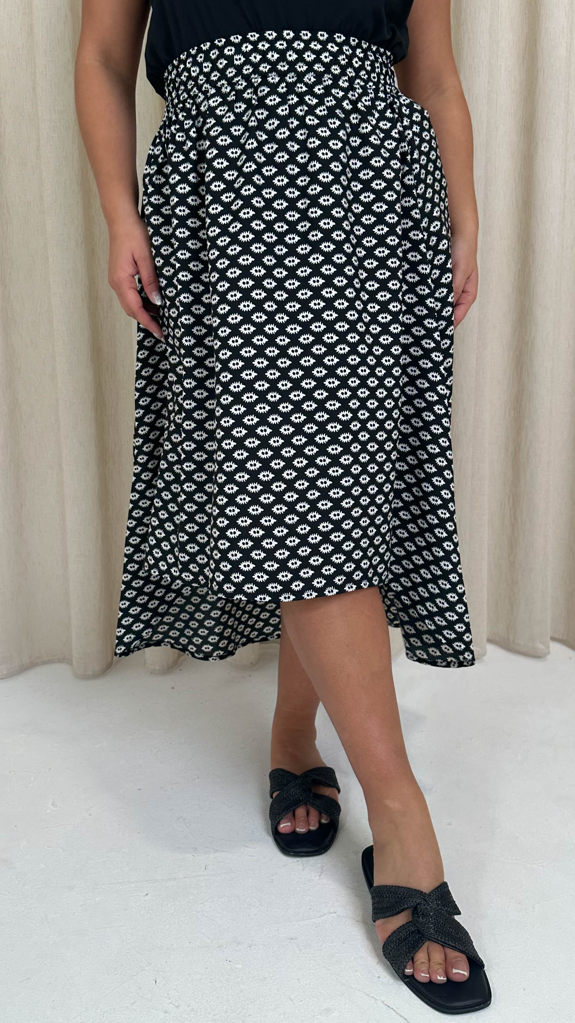 CurveWow Dipped Hem Midi Skirt Mono Geo