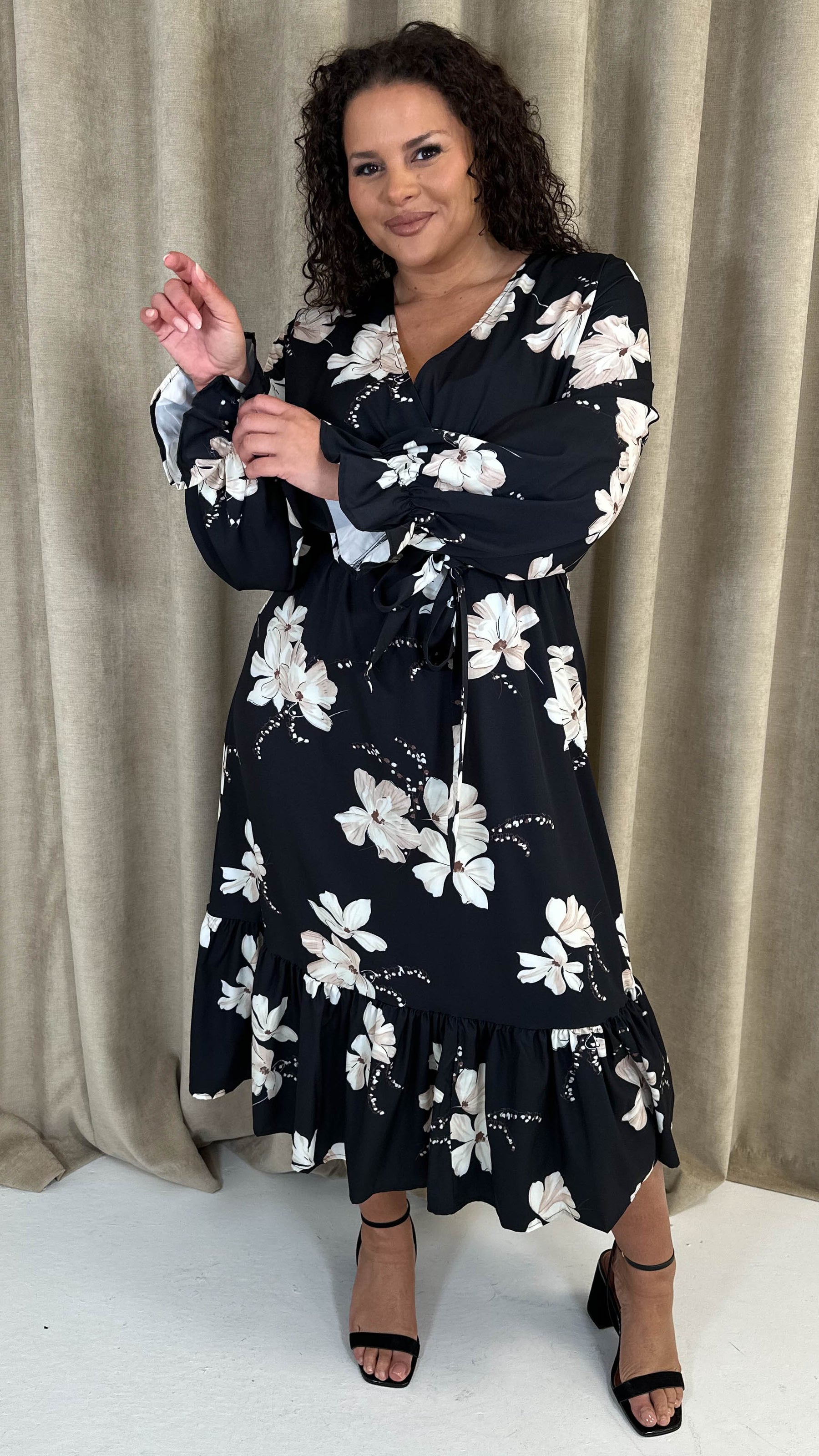 CurveWow Long Sleeve Floral Wrap Midaxi Dress Black/Ivory Curvewow CurveWow Long Sleeve Floral Wrap Midaxi Dress Black/Ivory Curvewow