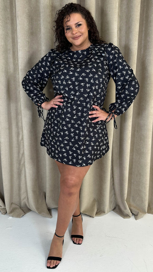 CurveWow Printed Tie Sleeve Shift Dress Black Floral