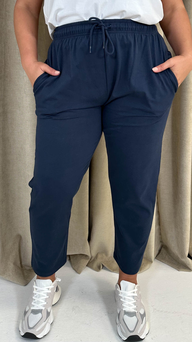 CurveWow Cropped Jogger Navy