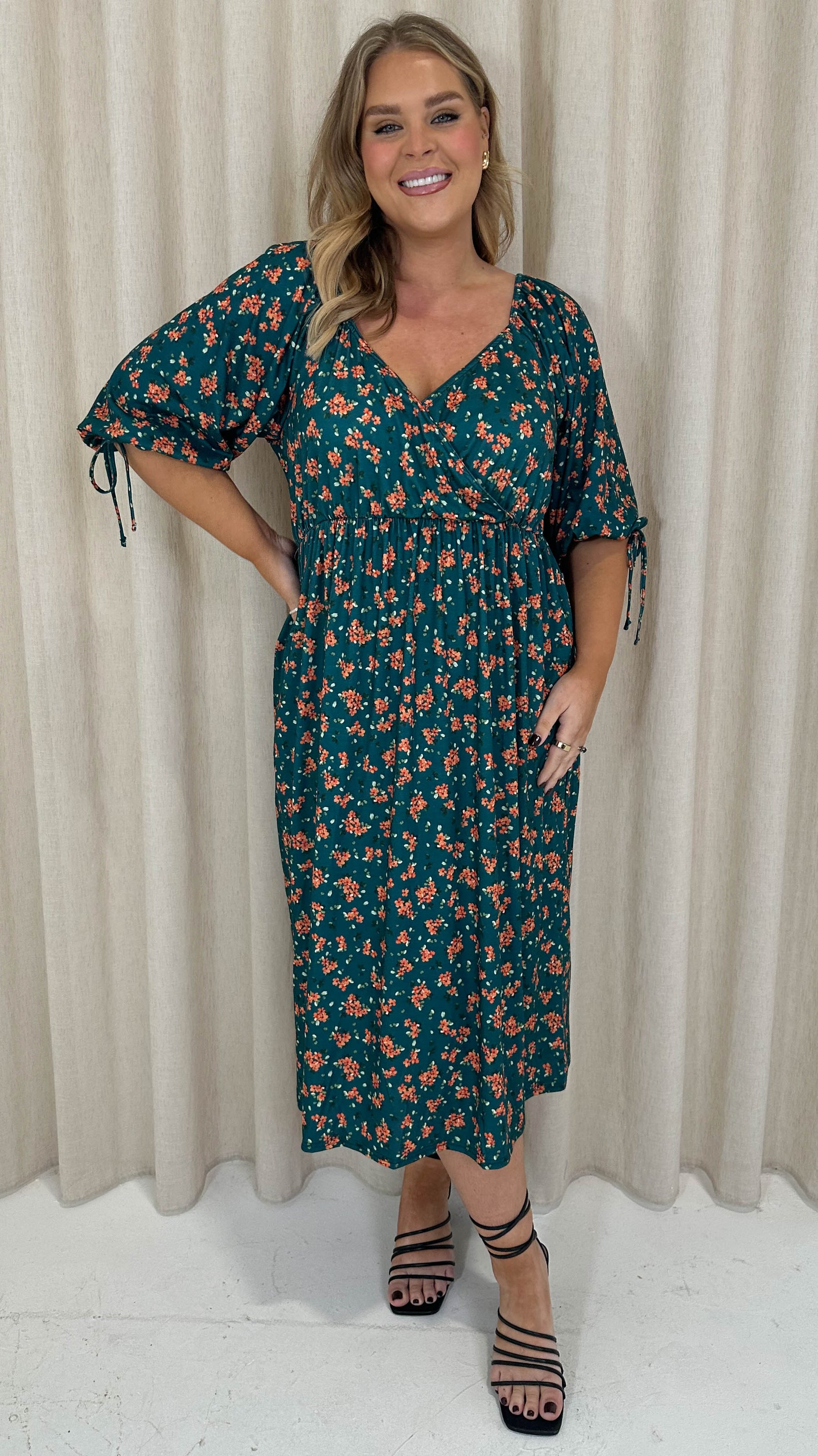 CurveWow Wrap 3/4 Balloon Sleeve Dress Green Floral Curvewow CurveWow Wrap 3/4 Balloon Sleeve Dress Green Floral Curvewow