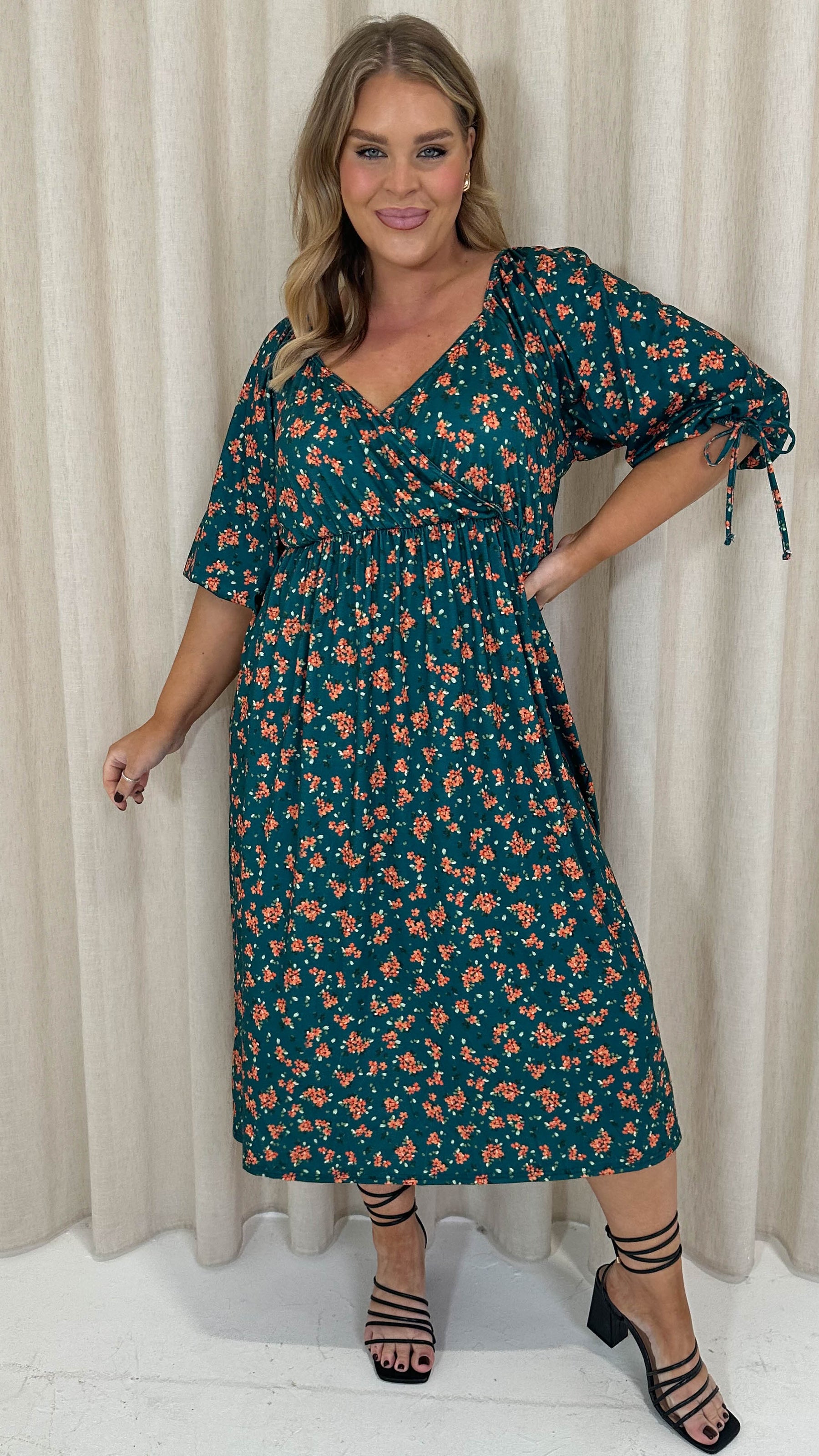 CurveWow Wrap 3/4 Balloon Sleeve Dress Green Floral Curvewow CurveWow Wrap 3/4 Balloon Sleeve Dress Green Floral Curvewow