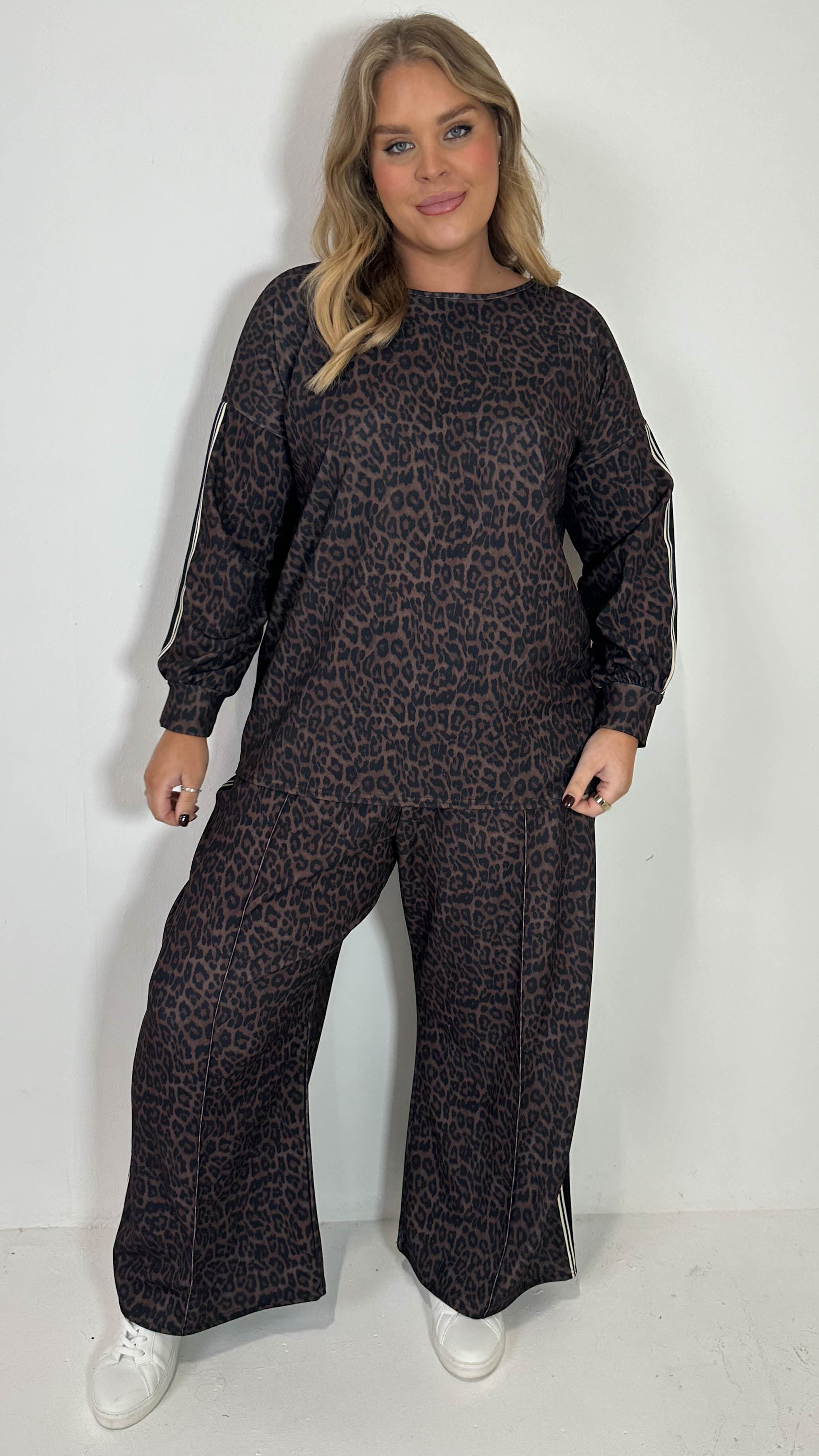 CurveWow Printed Tape Shoulder Long Sleeve Top Leopard