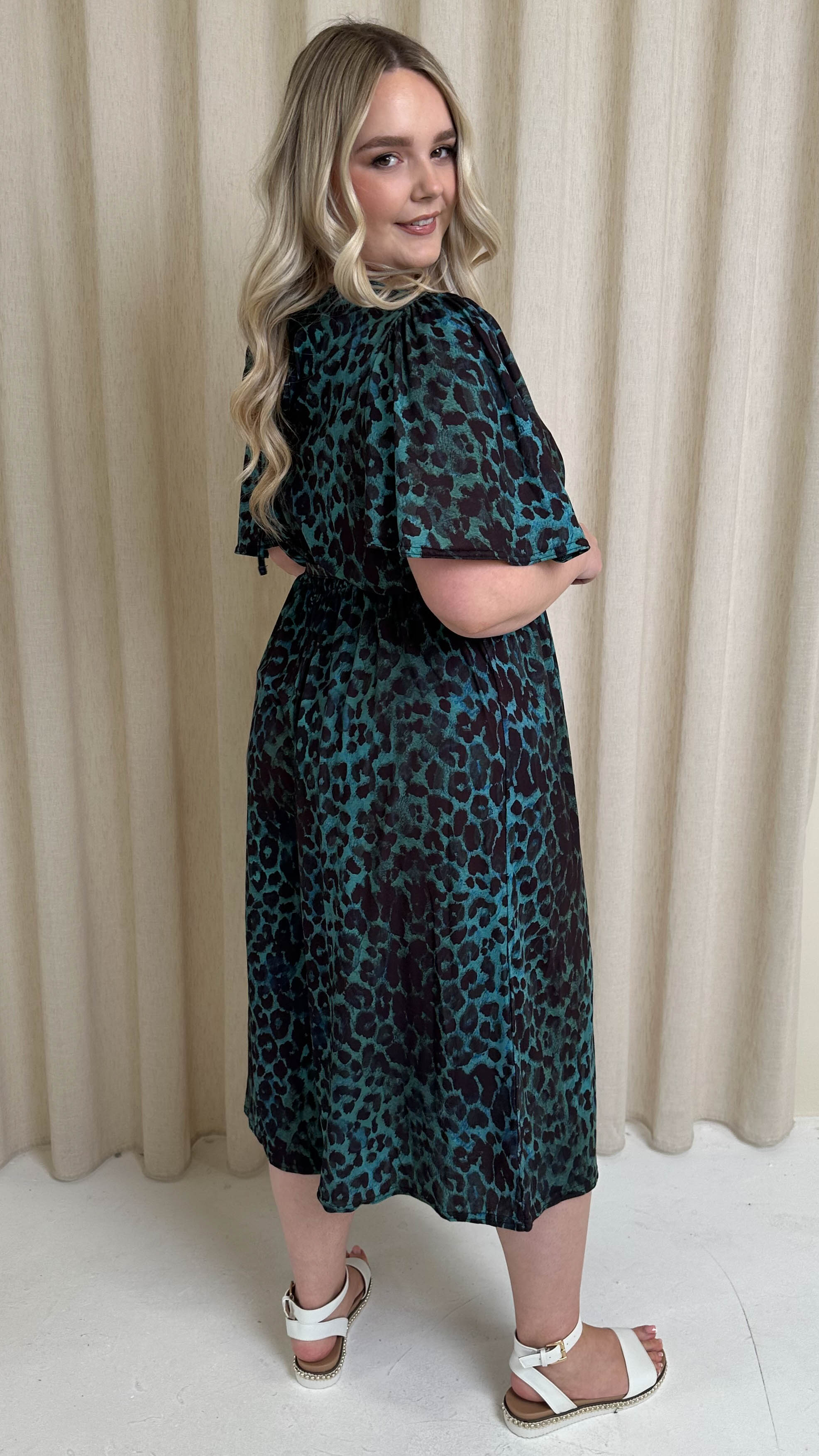 CurveWow V Neck Tie Waist Culotte Jumpsuit Green Animal