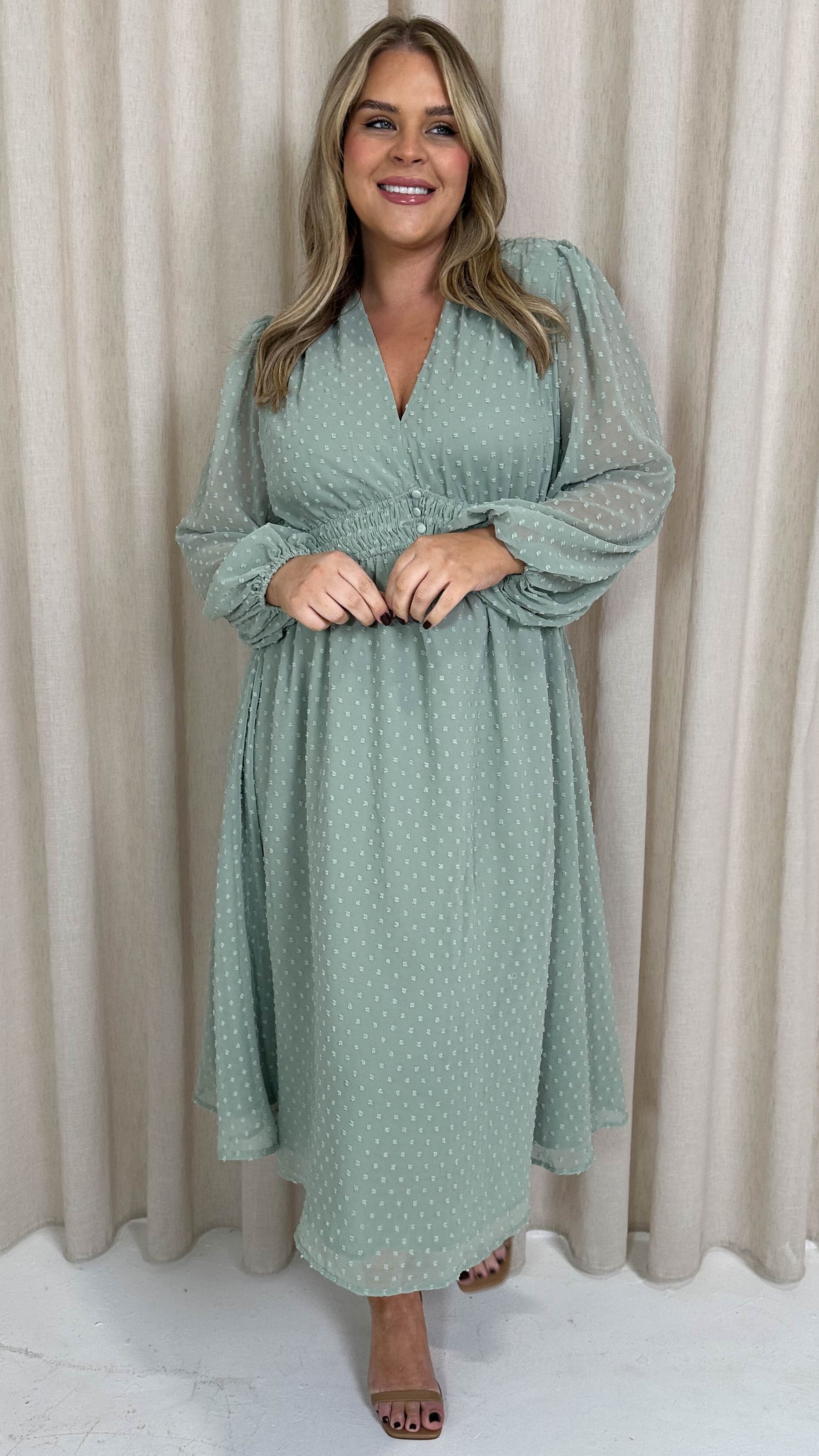 CurveWow Dobby Shirred Bodice Midi Dress Sage Green Curvewow CurveWow Dobby Shirred Bodice Midi Dress Sage Green Curvewow