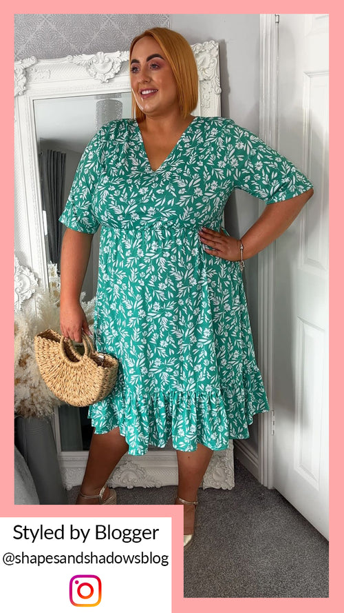 CurveWow Green Floral Tiered Smock Dress
