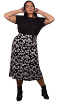 Curvewow Black Daisy Midi Skirt