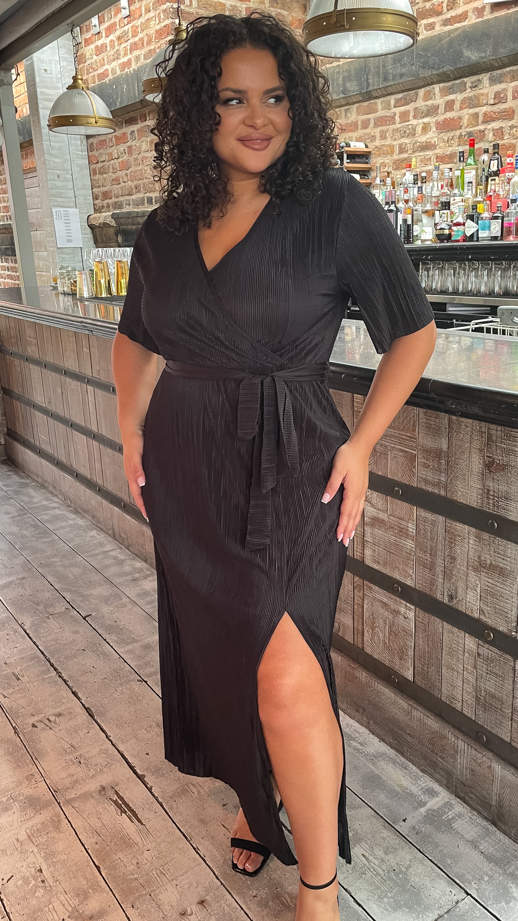 CurveWow Plisse Wrap Maxi Dress Black Curvewow CurveWow Plisse Wrap Maxi Dress Black Curvewow