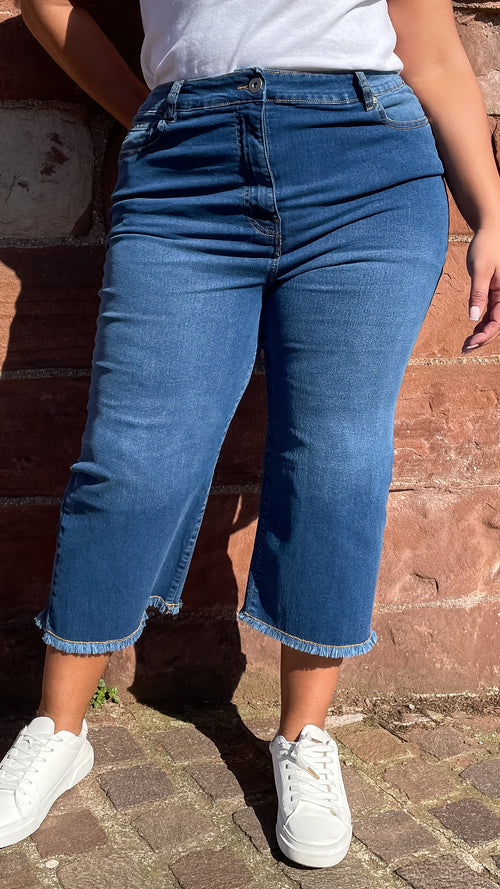 CurveWow Wide Leg Cropped Jeans Mid Blue Wash