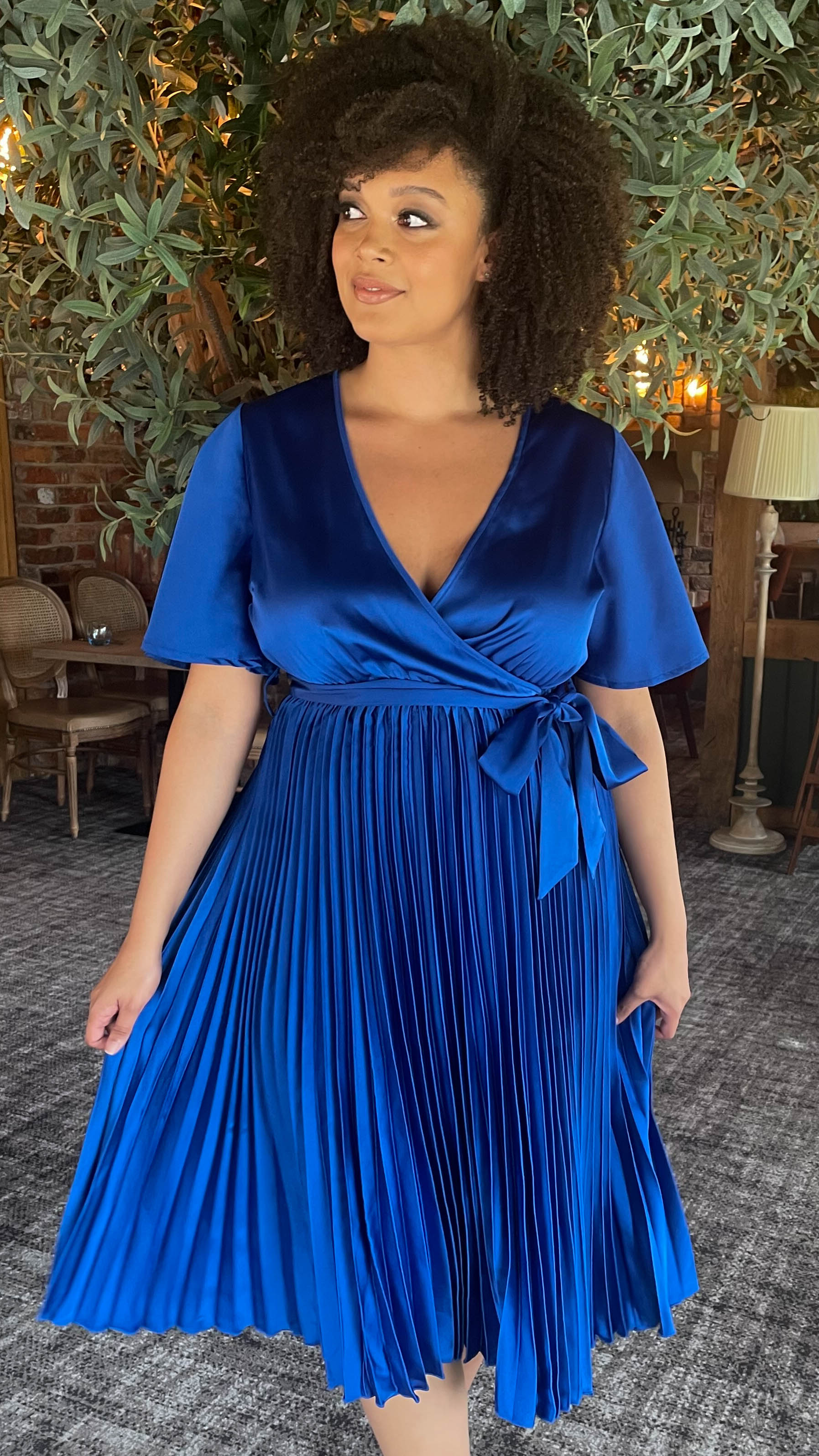 CurveWow Short Sleeve Pleated Wrap Dress Royal Blue Curvewow CurveWow Short Sleeve Pleated Wrap Dress Royal Blue Curvewow
