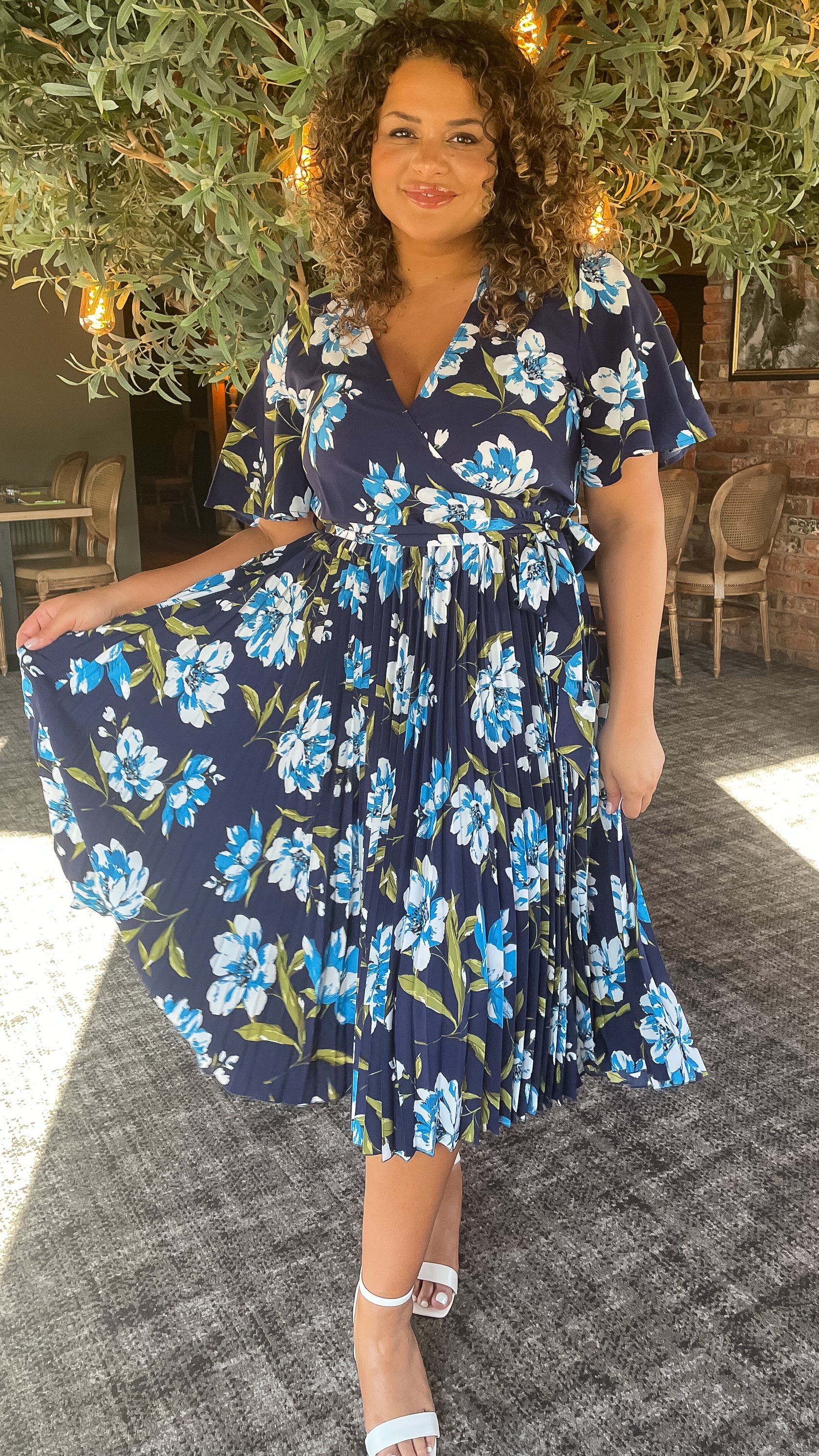 CurveWow Short Sleeve Pleated Wrap Dress Navy Floral