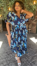 CurveWow Short Sleeve Pleated Wrap Dress Navy Floral