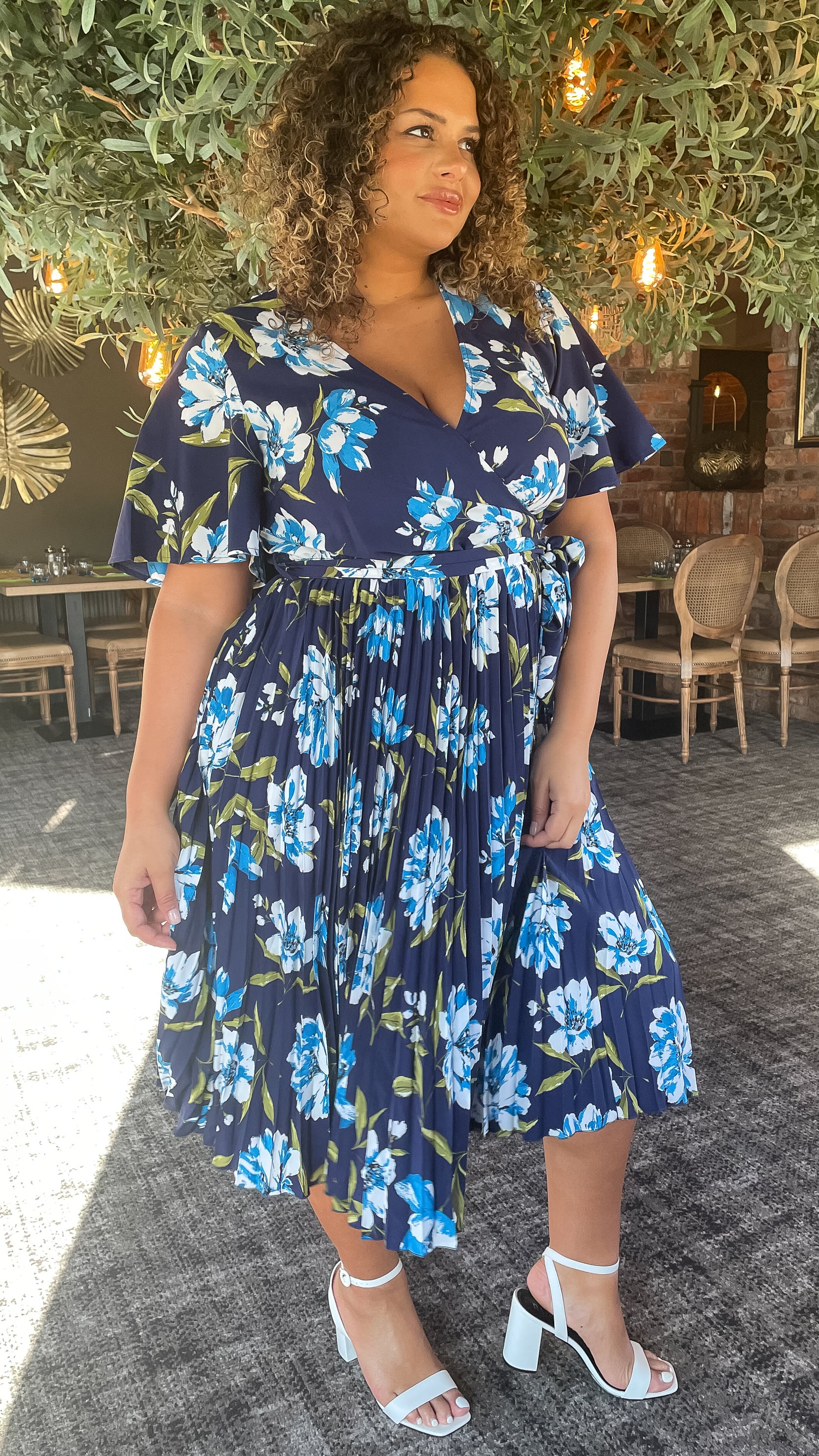 CurveWow Short Sleeve Pleated Wrap Dress Navy Floral